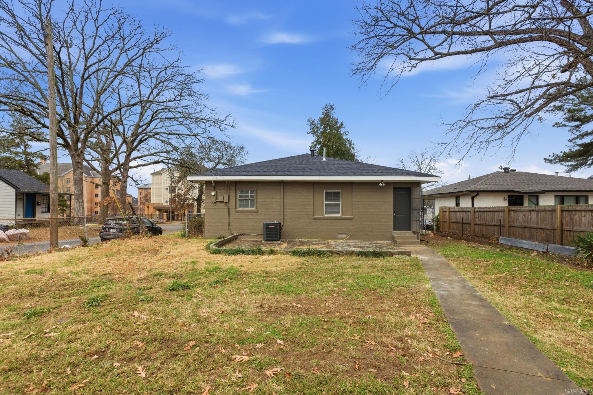 BRACKS - Residential