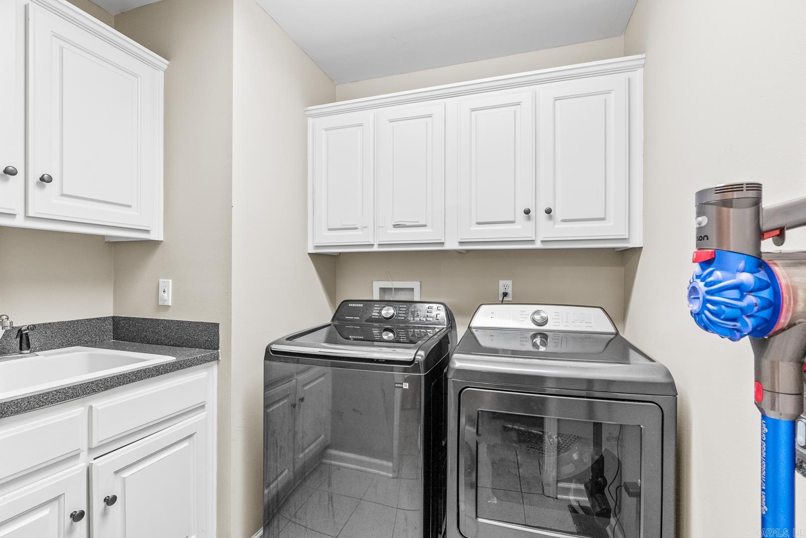 CHERRY CREEK ADDN - Residential