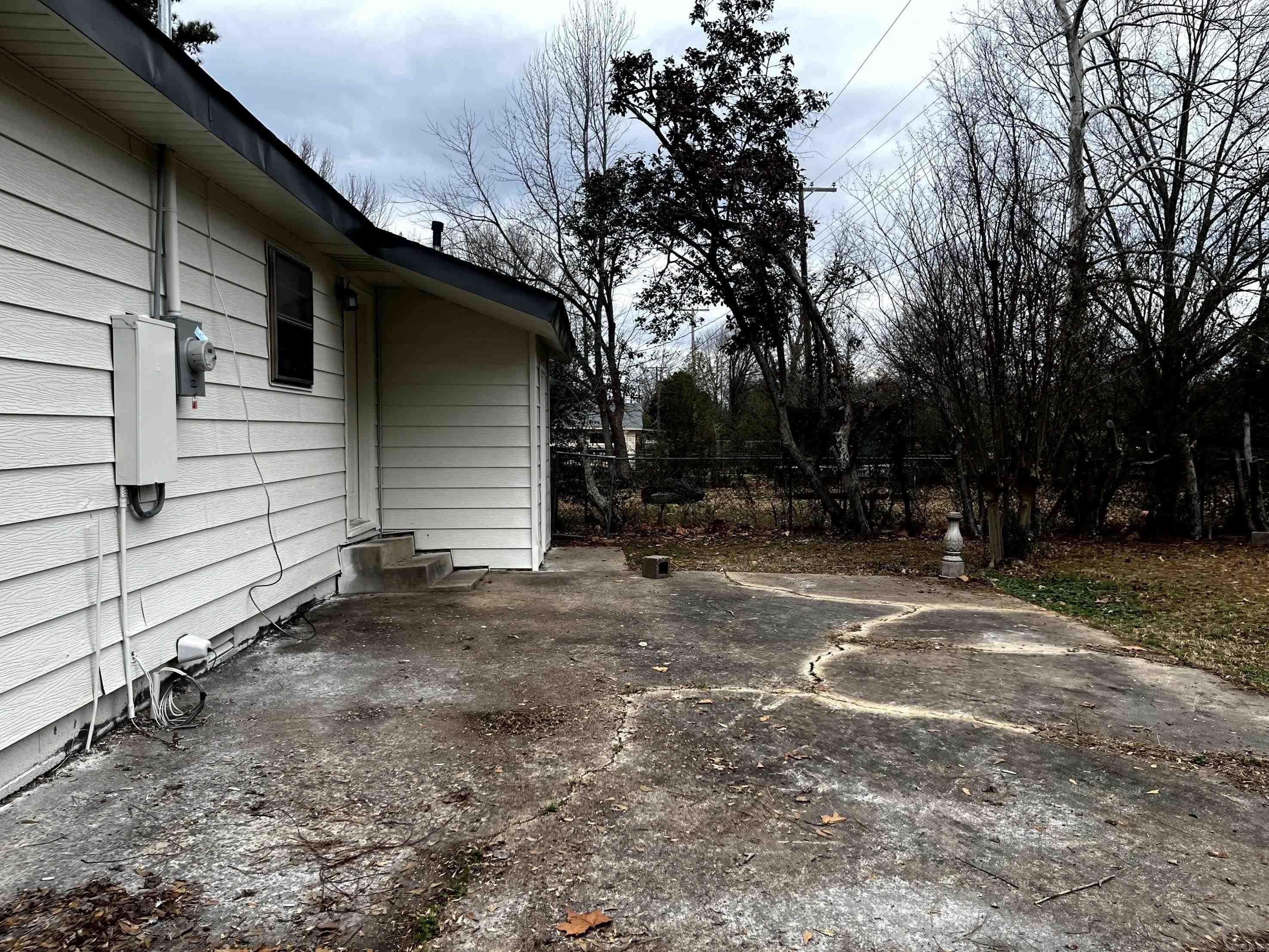 HICKMAN & MCCONNELL - Residential