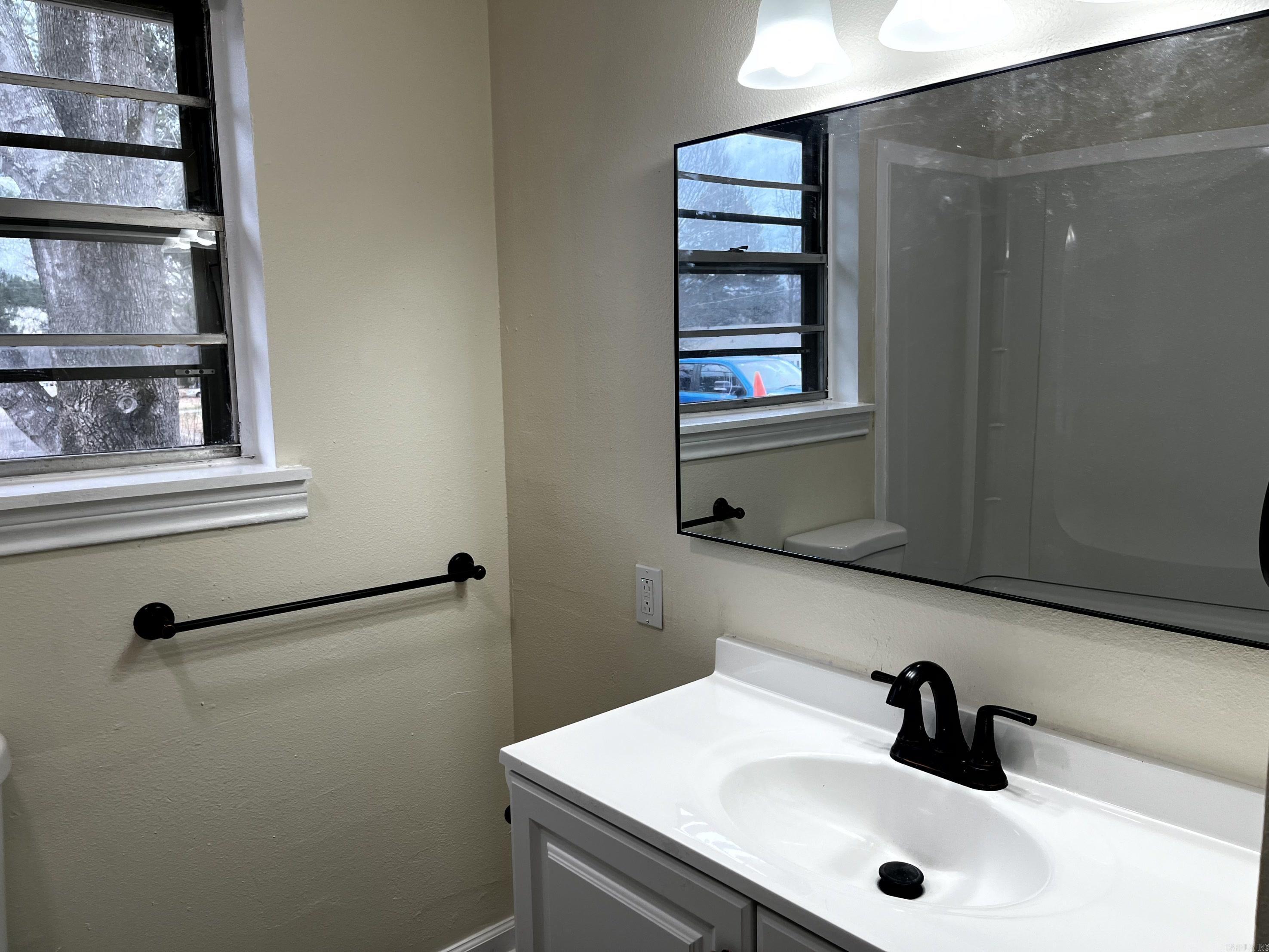 HICKMAN & MCCONNELL - Residential