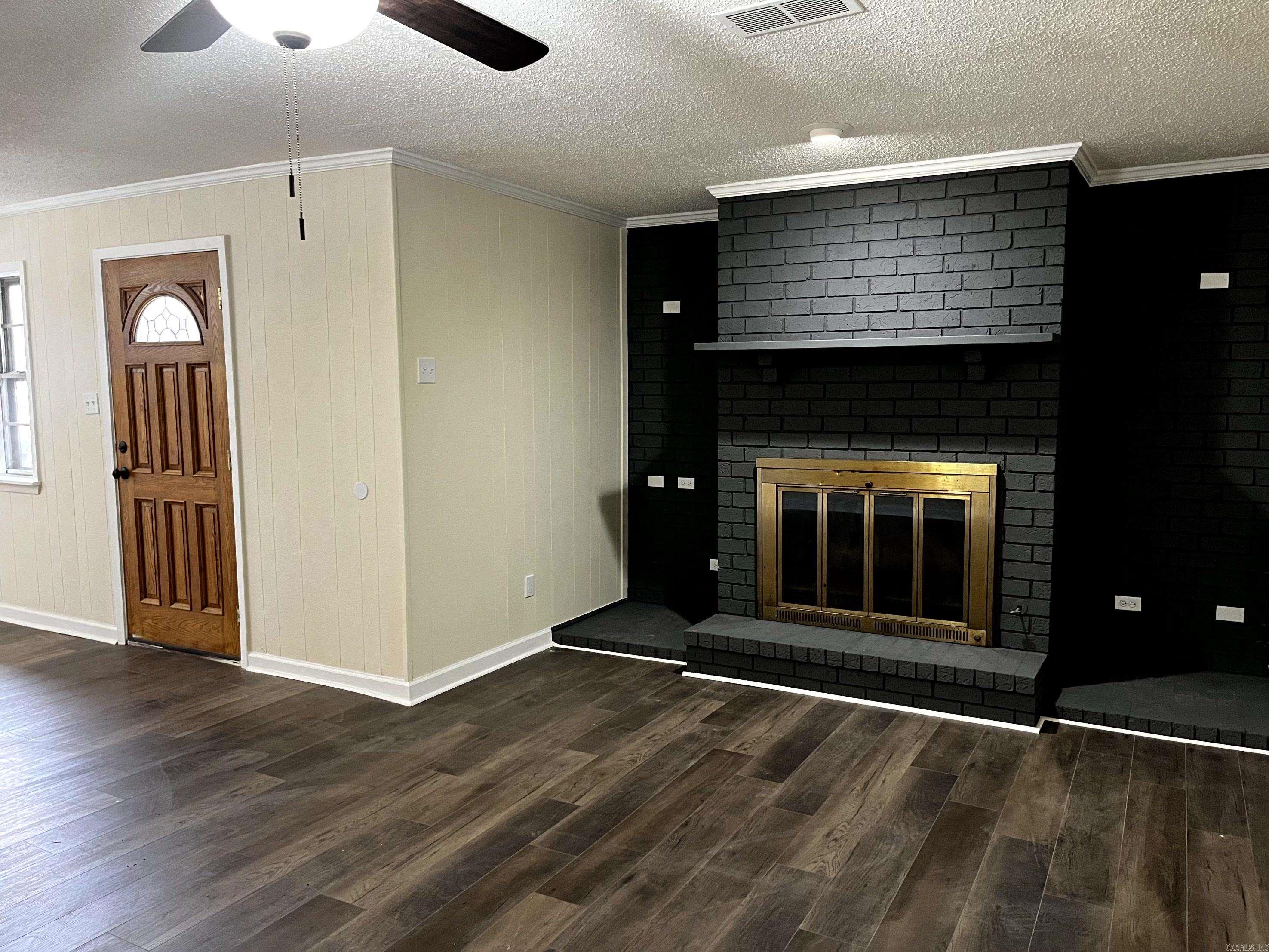 HICKMAN & MCCONNELL - Residential