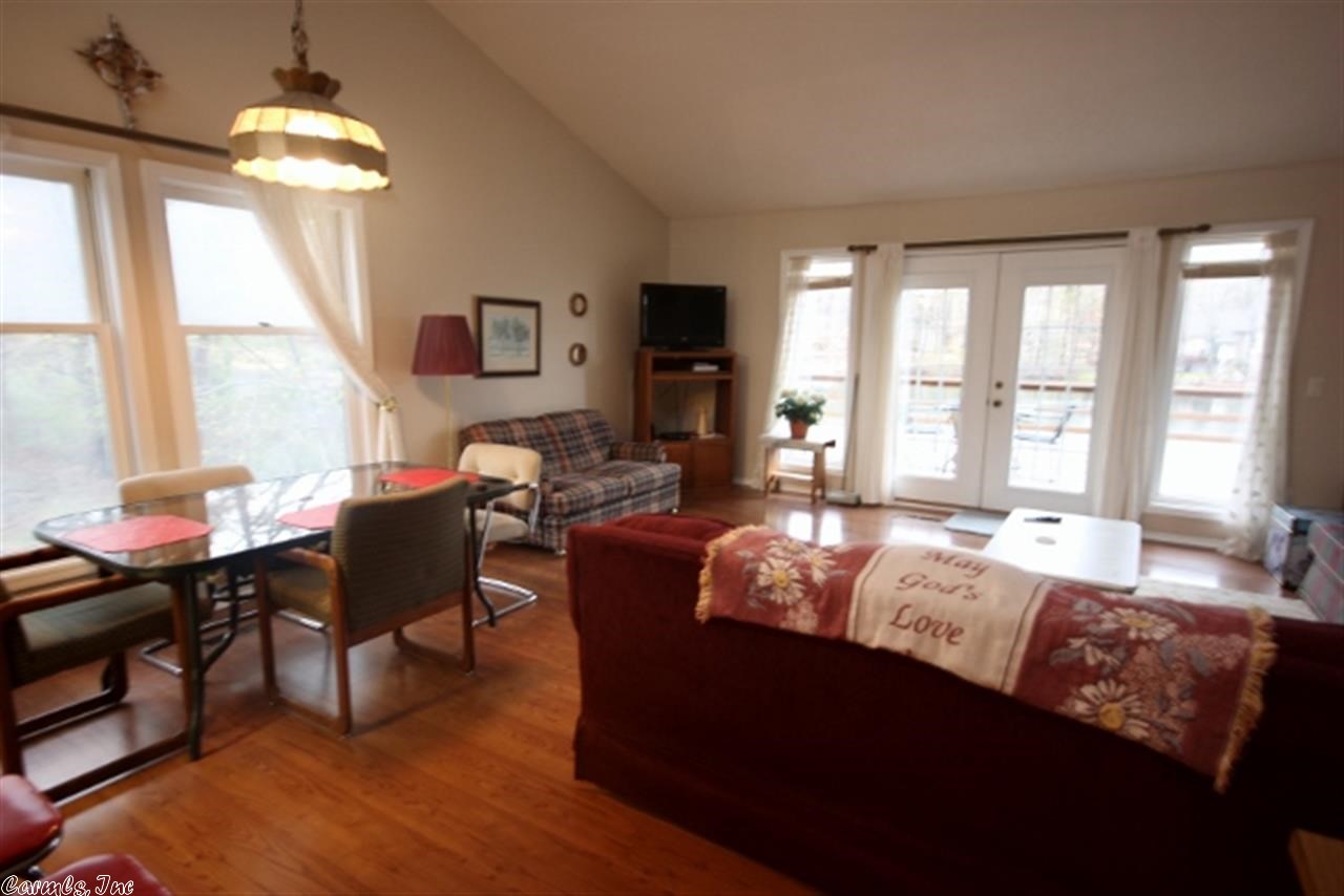 Madrid Courts - Residential