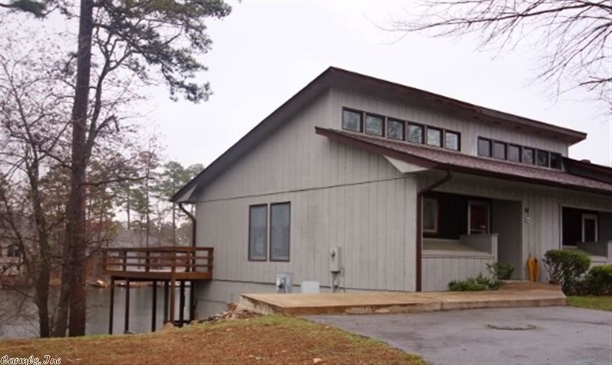 Fully furnished Townhouse on Lake Desoto.  End unit with 2 bedrooms & 1 1/2 Baths.