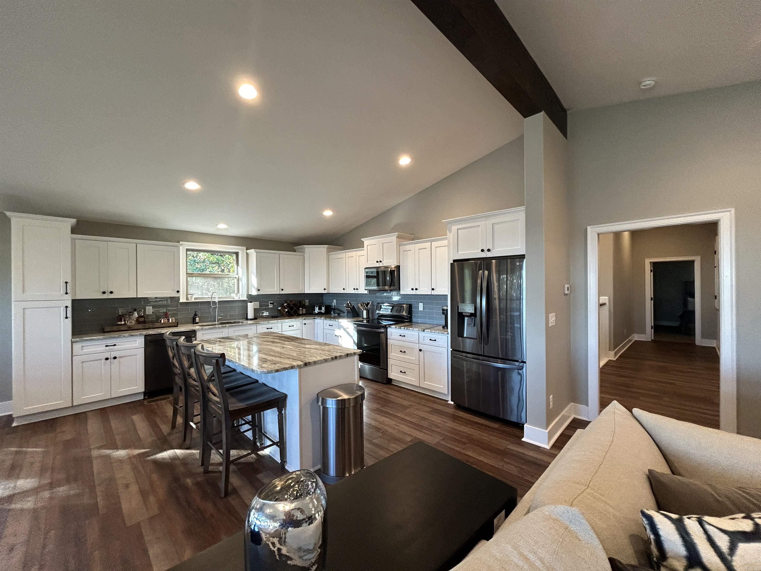 TORTOISE BAY - LAKE - Residential