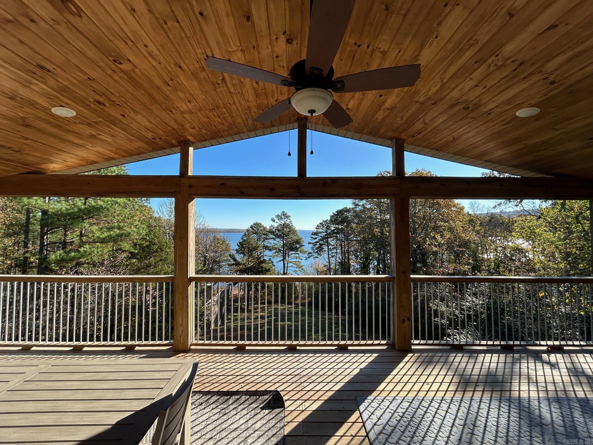 TORTOISE BAY - LAKE - Residential