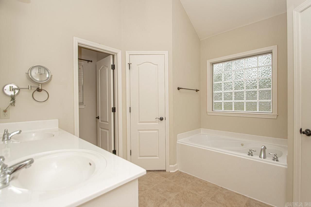 EAGLE POINT - Residential