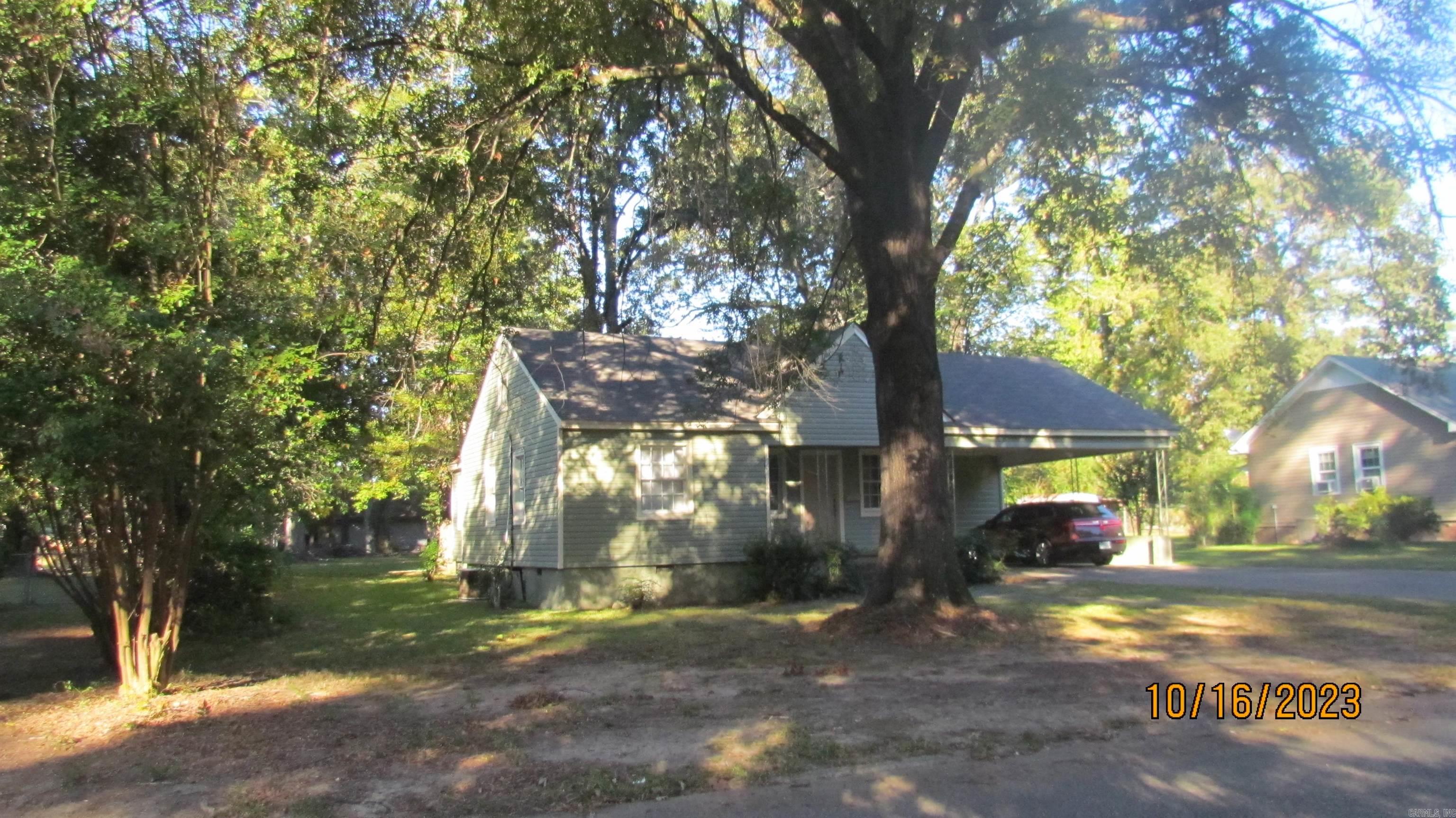 GREENWOODS ADDITION - Residential