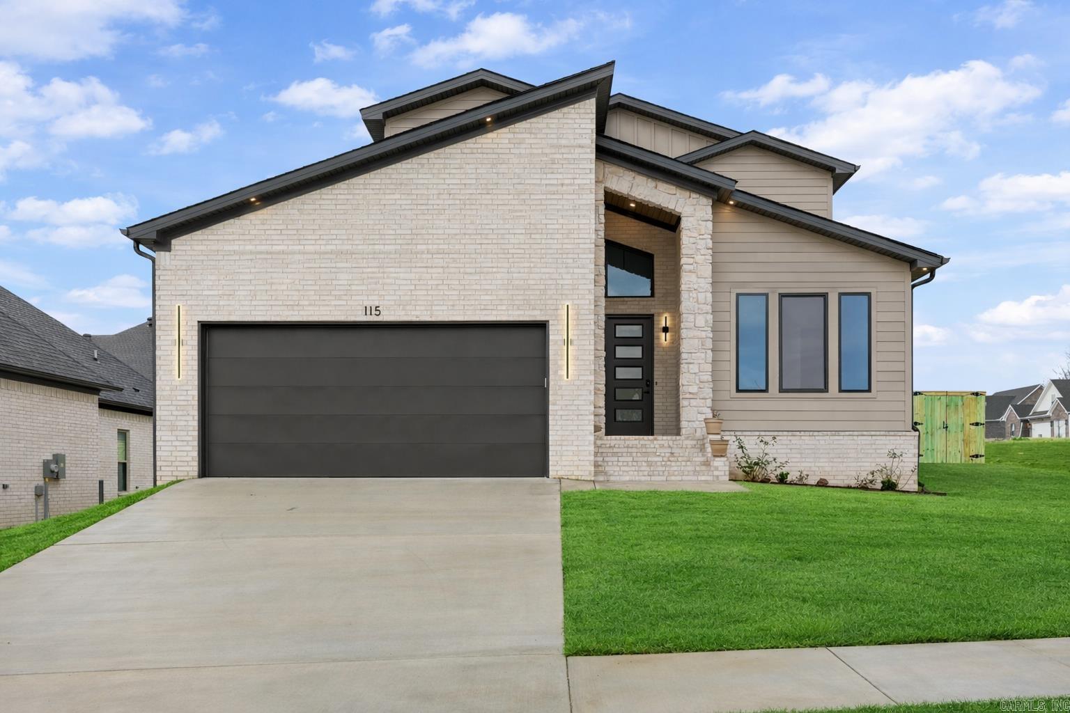 SYLVIA SPRINGS SUBDIVISION - Residential