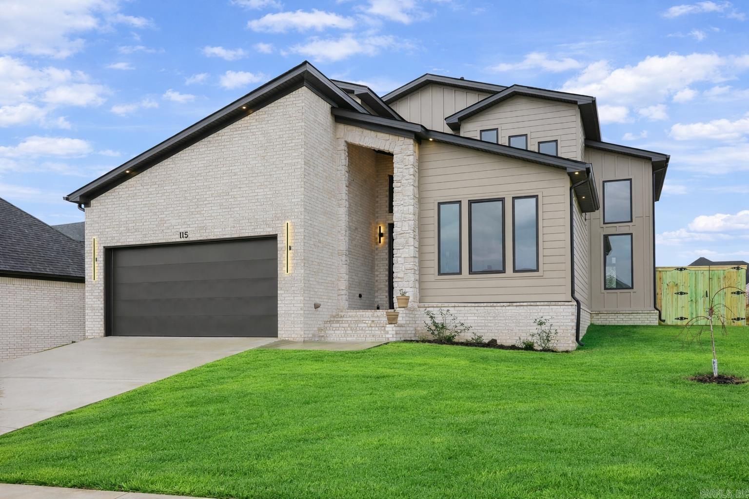 SYLVIA SPRINGS SUBDIVISION - Residential