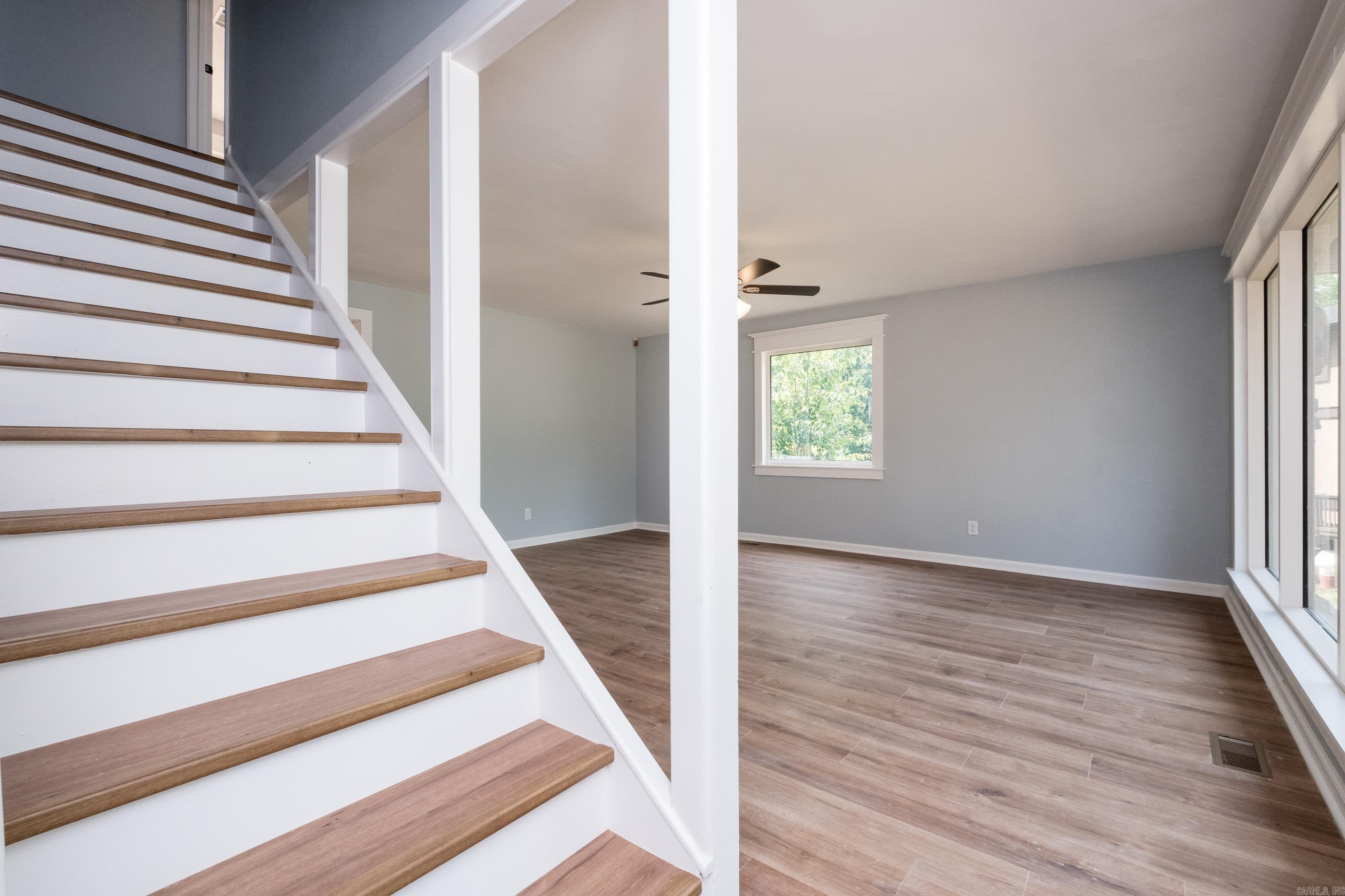 WOODLAWN HGTS - Residential