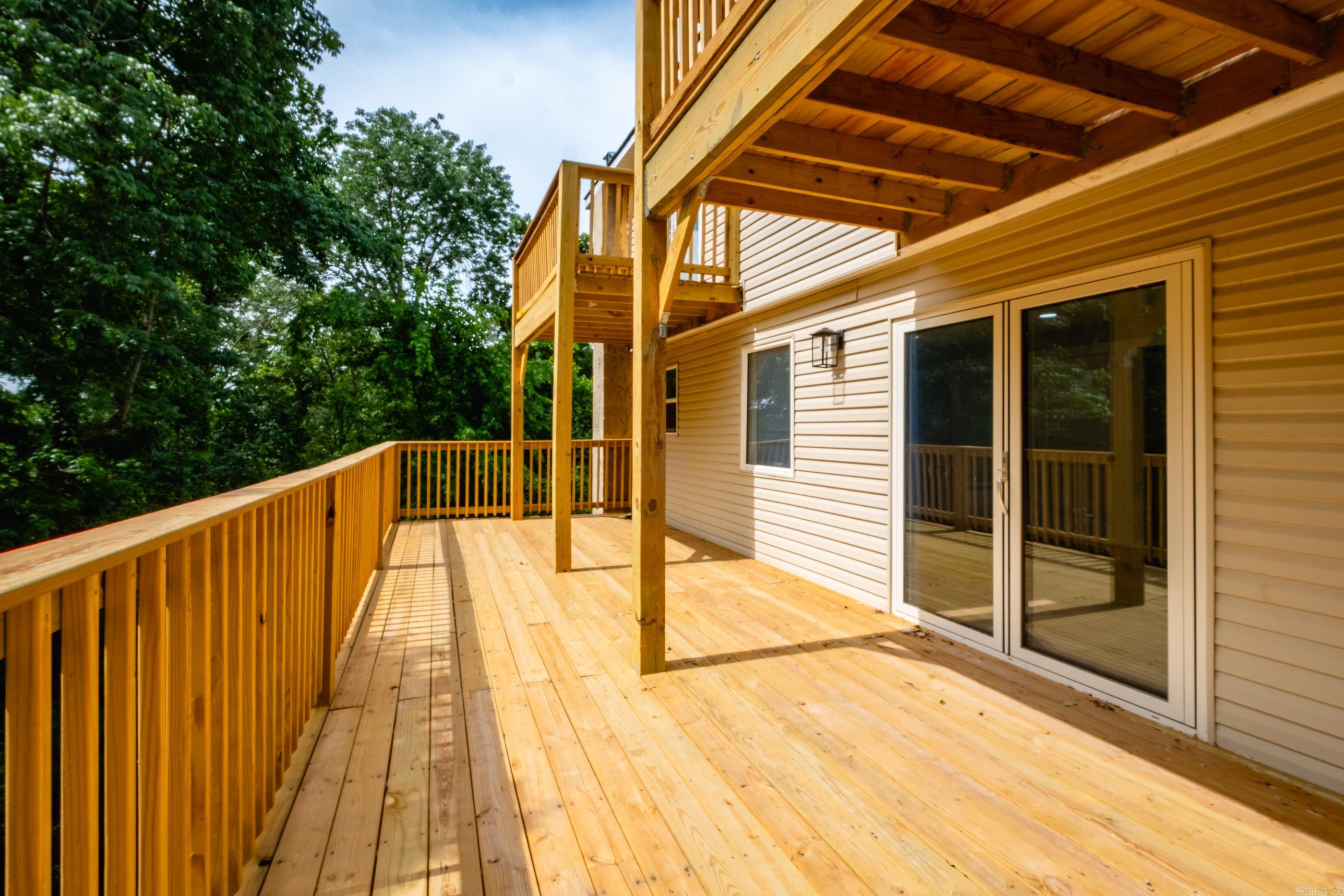 WOODLAWN HGTS - Residential