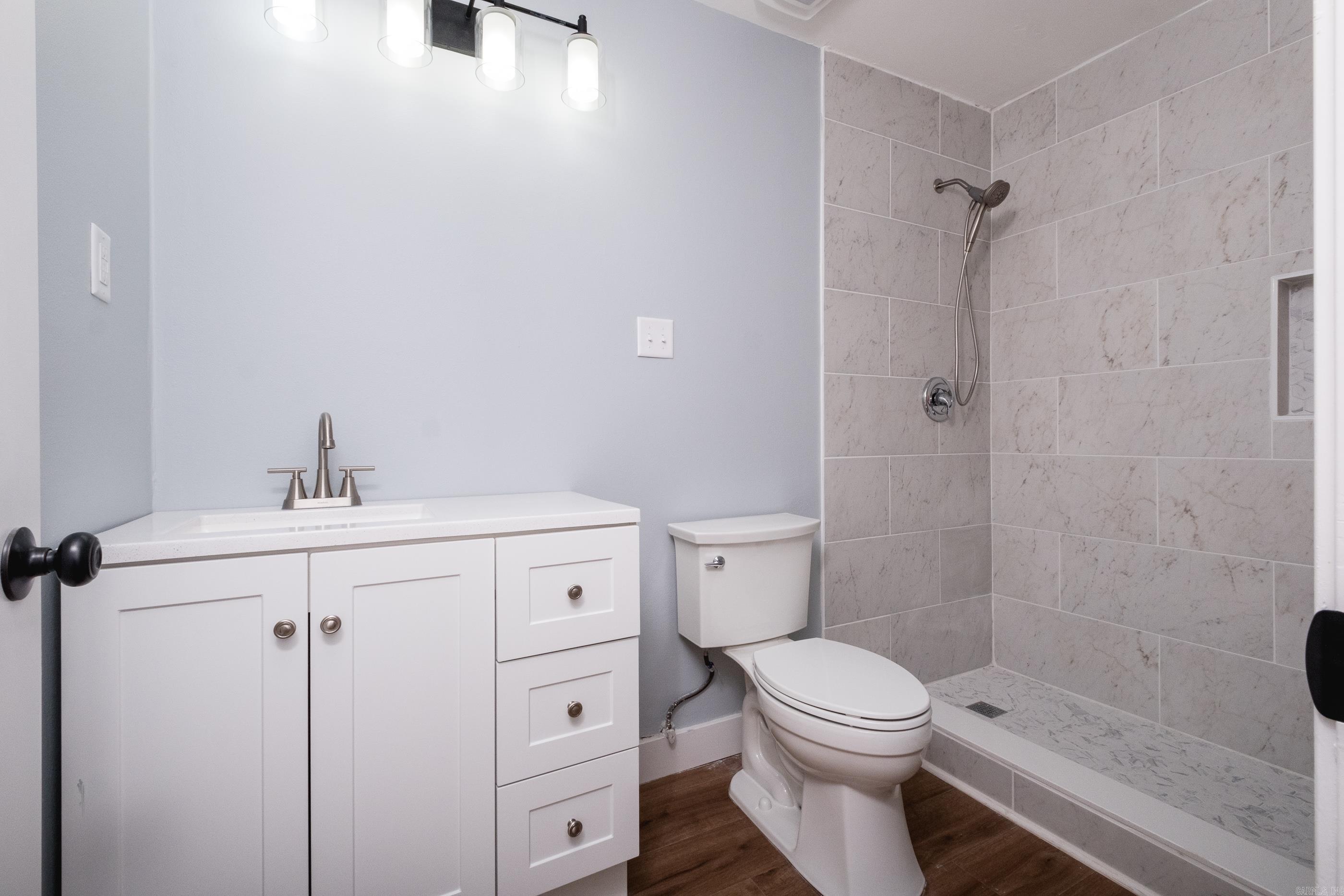 WOODLAWN HGTS - Residential