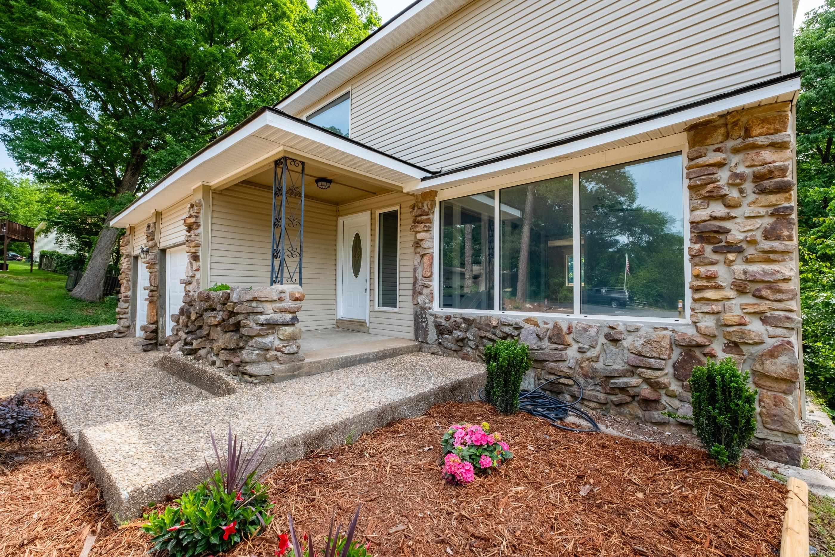 WOODLAWN HGTS - Residential