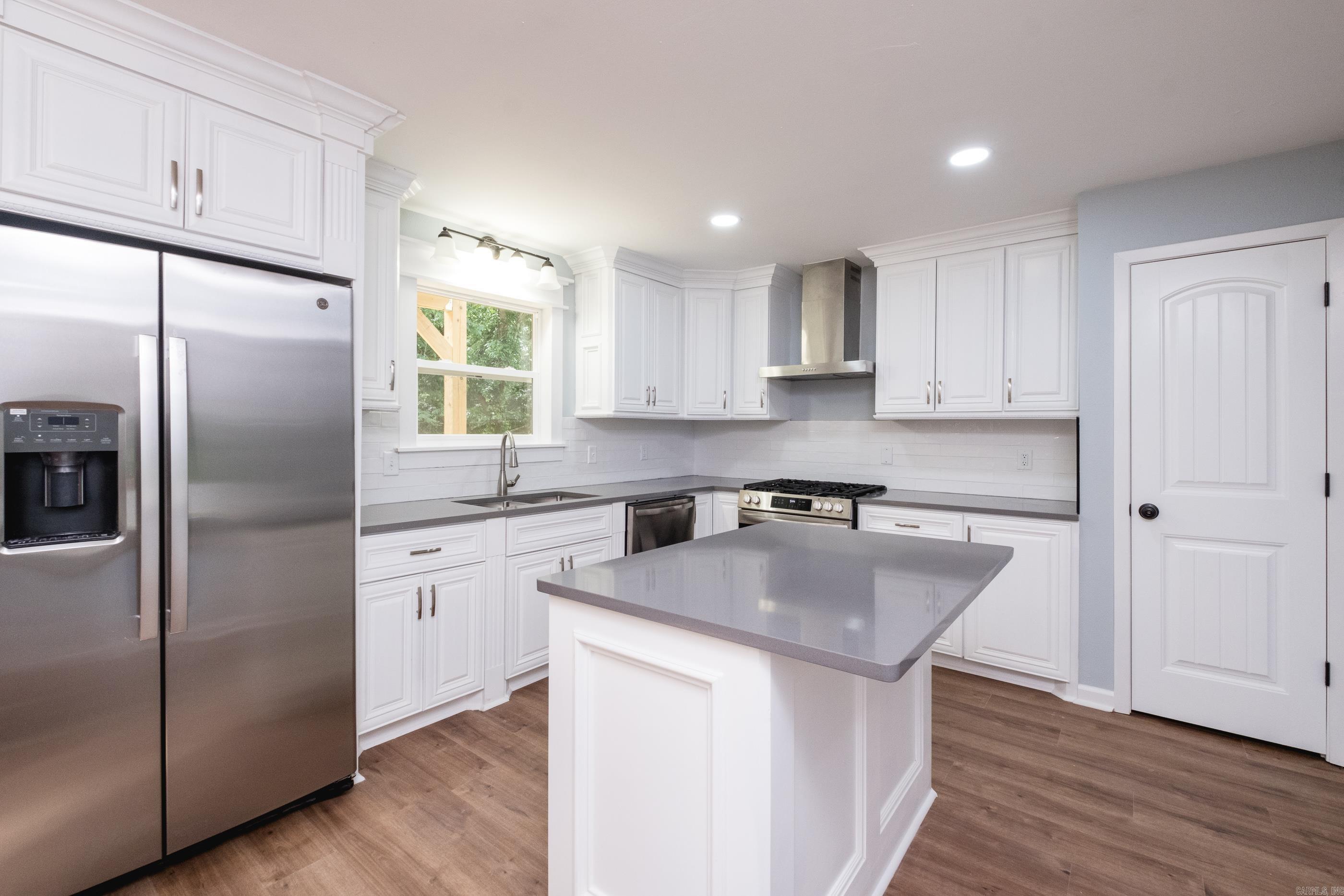 WOODLAWN HGTS - Residential