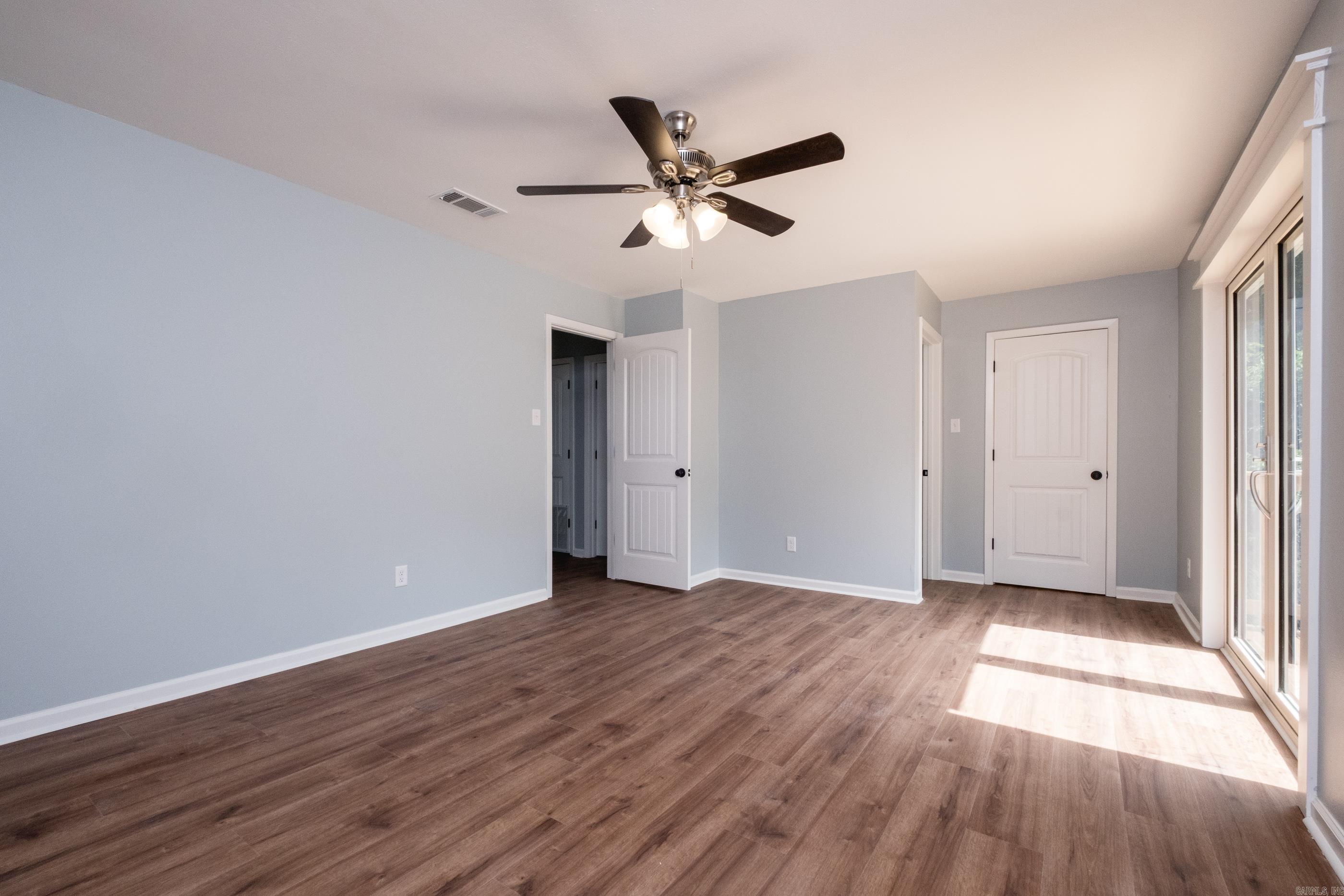 WOODLAWN HGTS - Residential