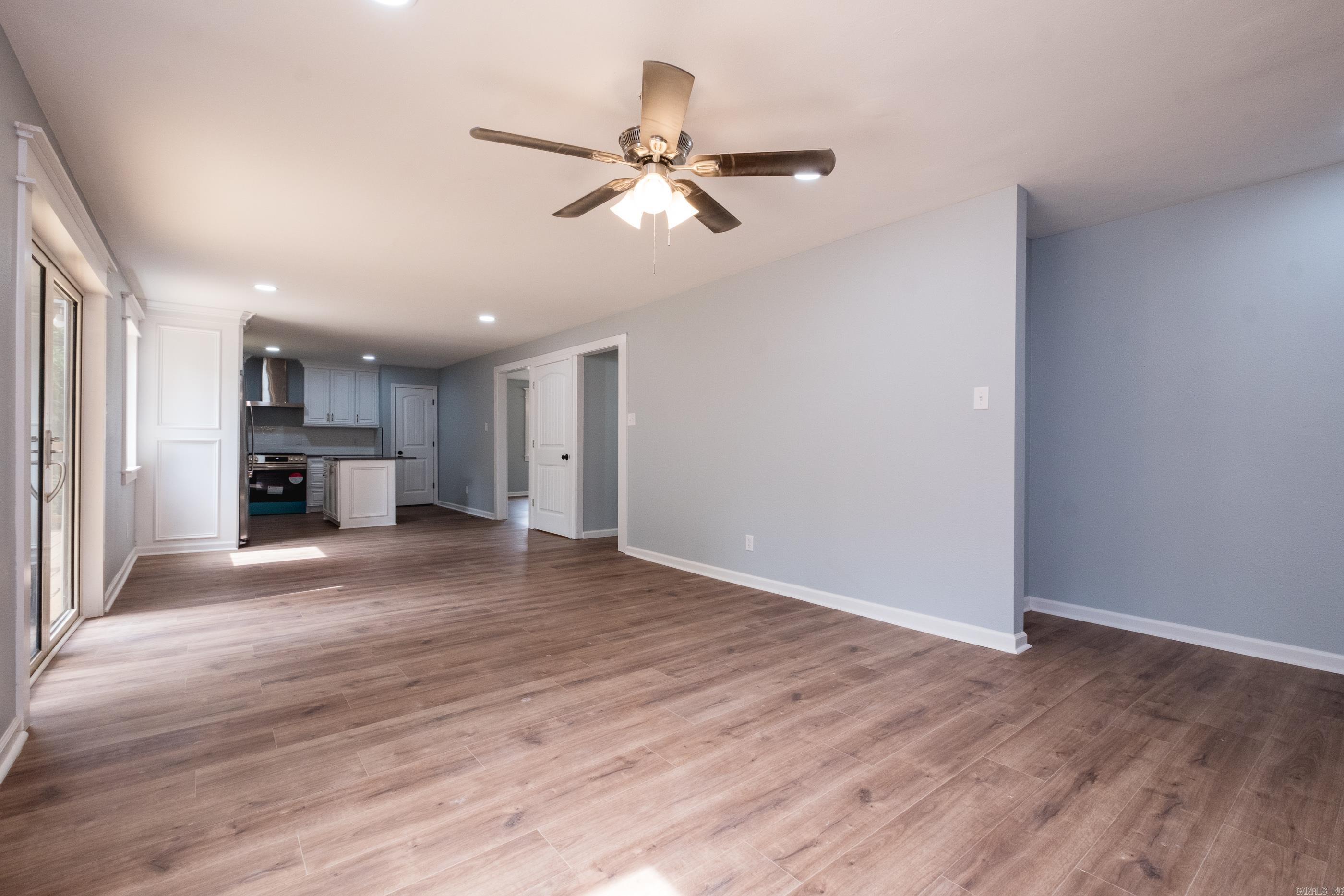 WOODLAWN HGTS - Residential