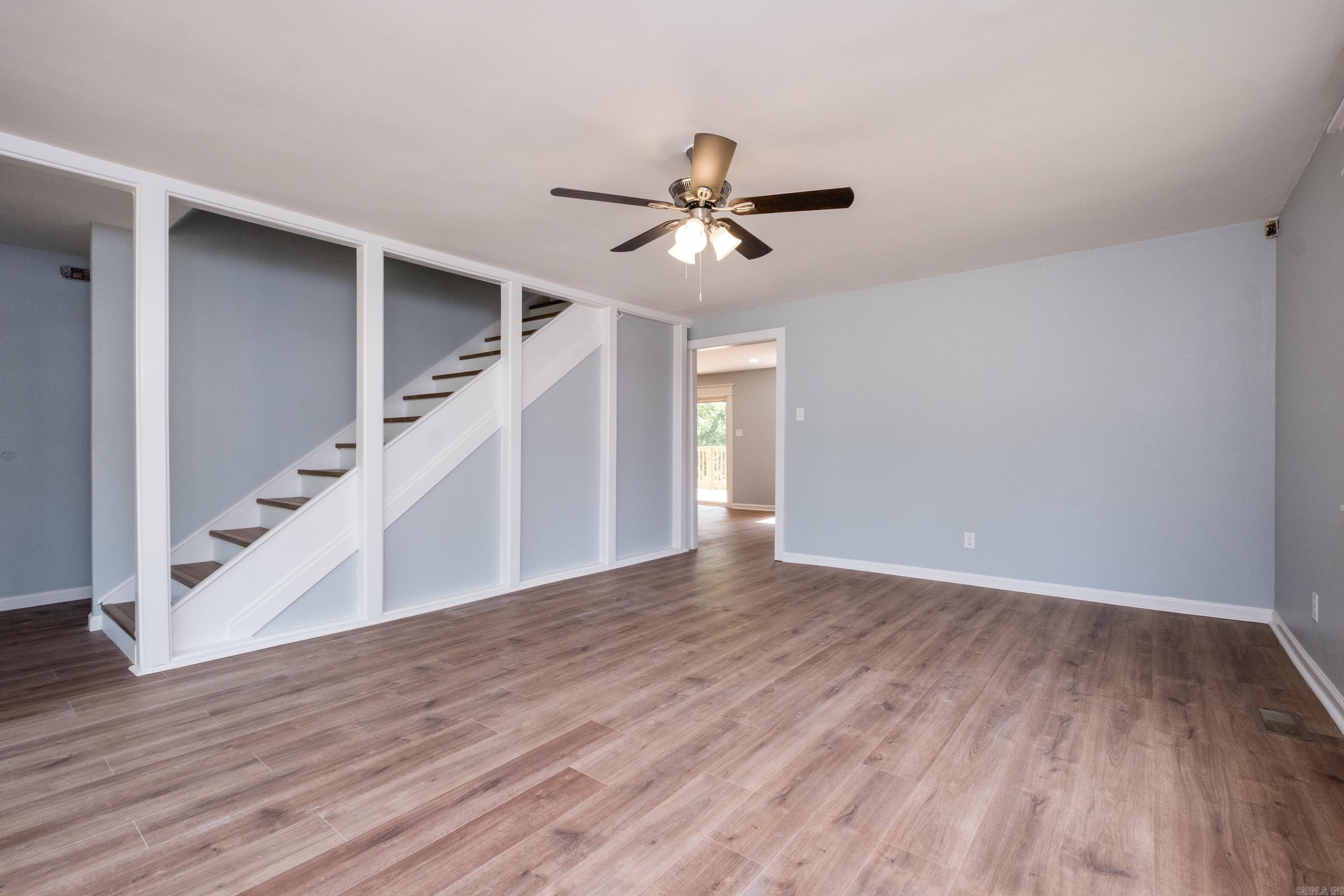 WOODLAWN HGTS - Residential