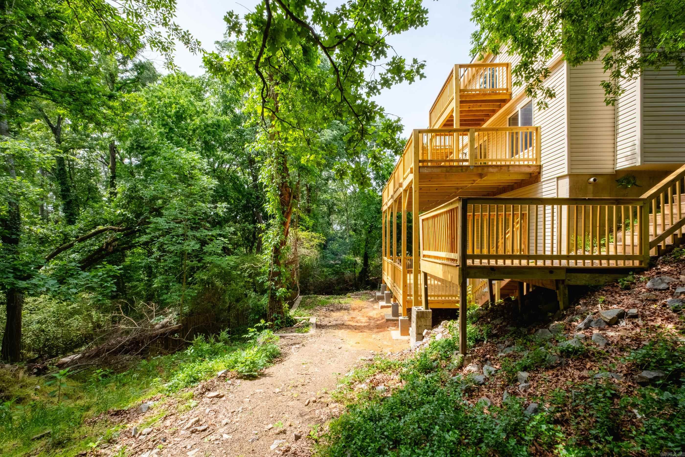 WOODLAWN HGTS - Residential