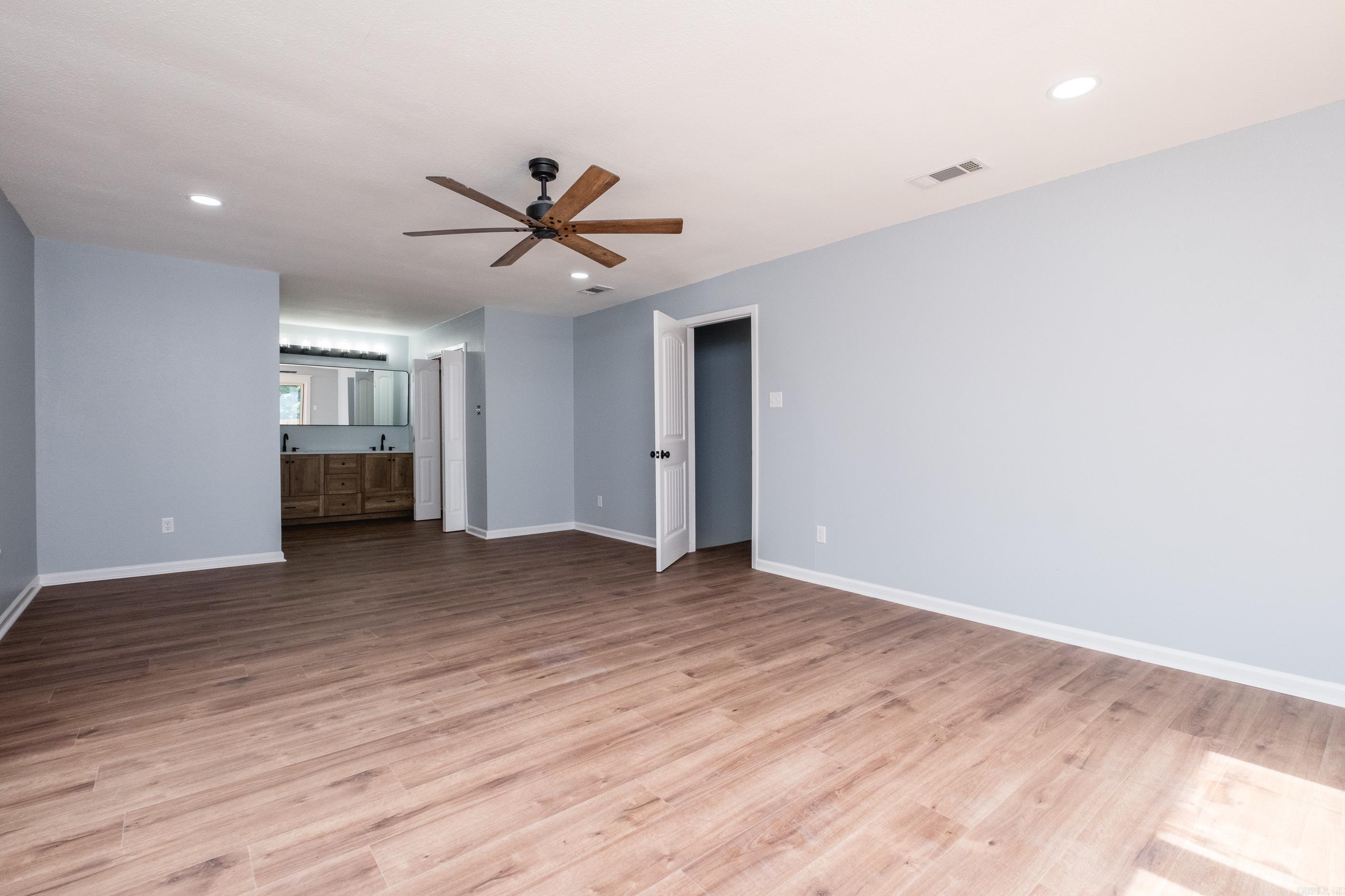 WOODLAWN HGTS - Residential