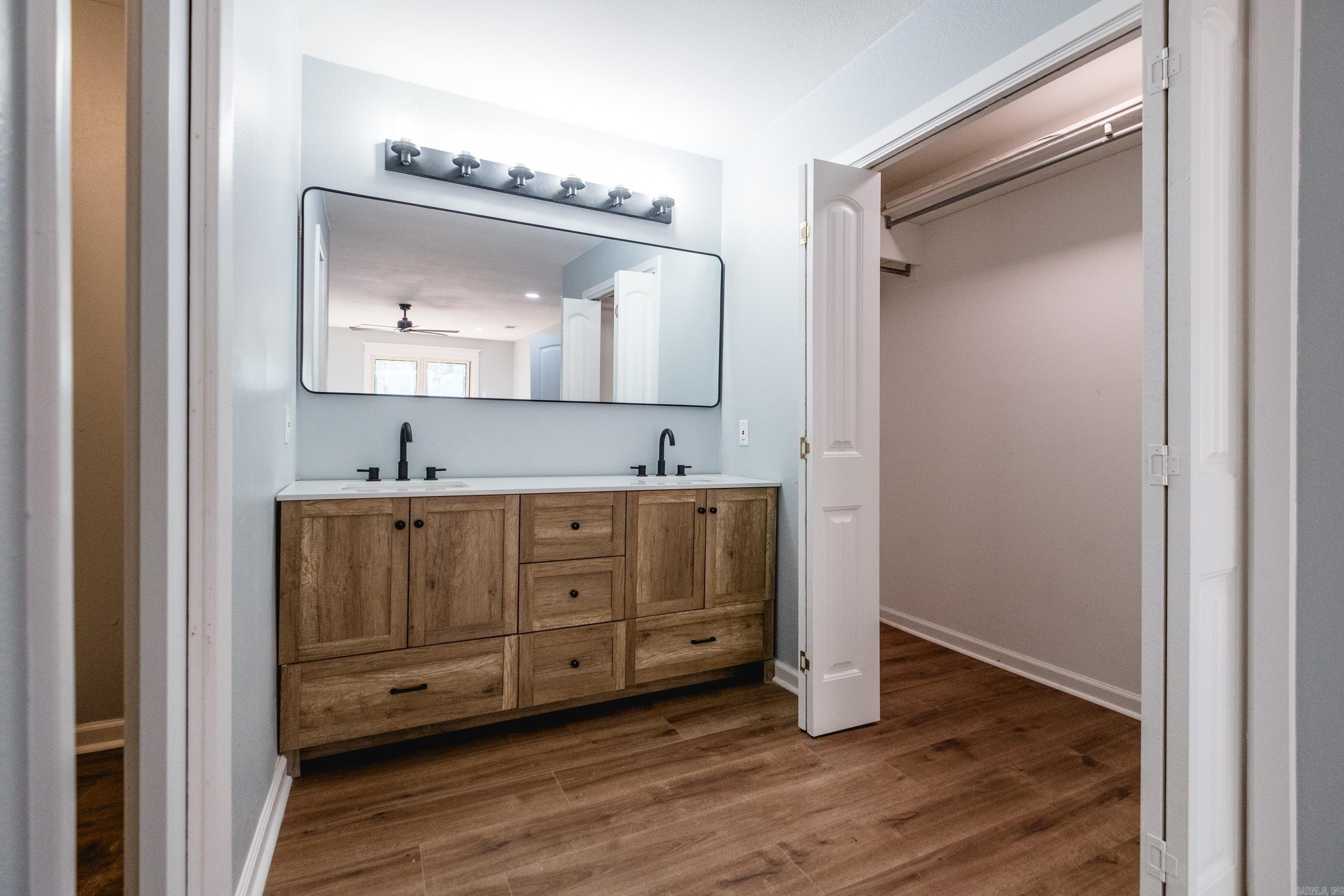 WOODLAWN HGTS - Residential