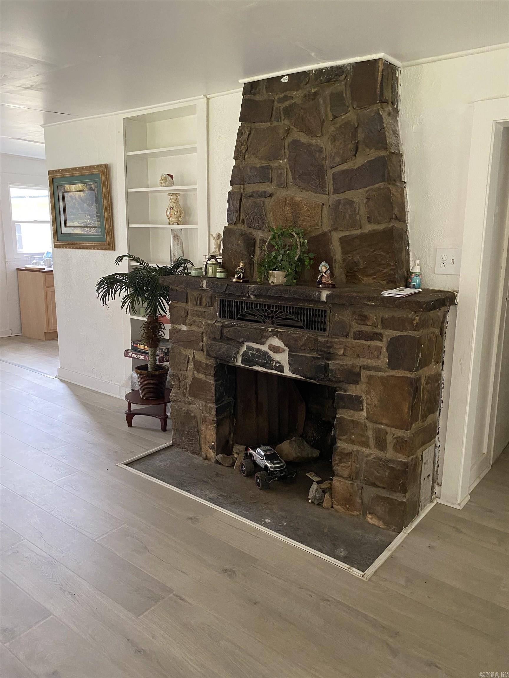 Powers-Thayers - Residential