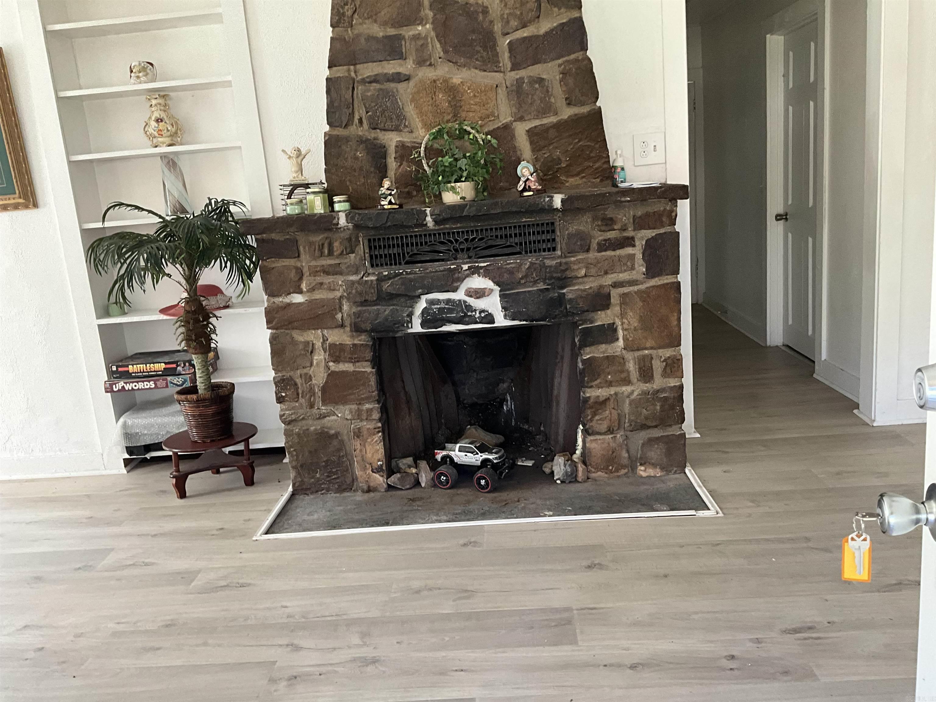 Powers-Thayers - Residential