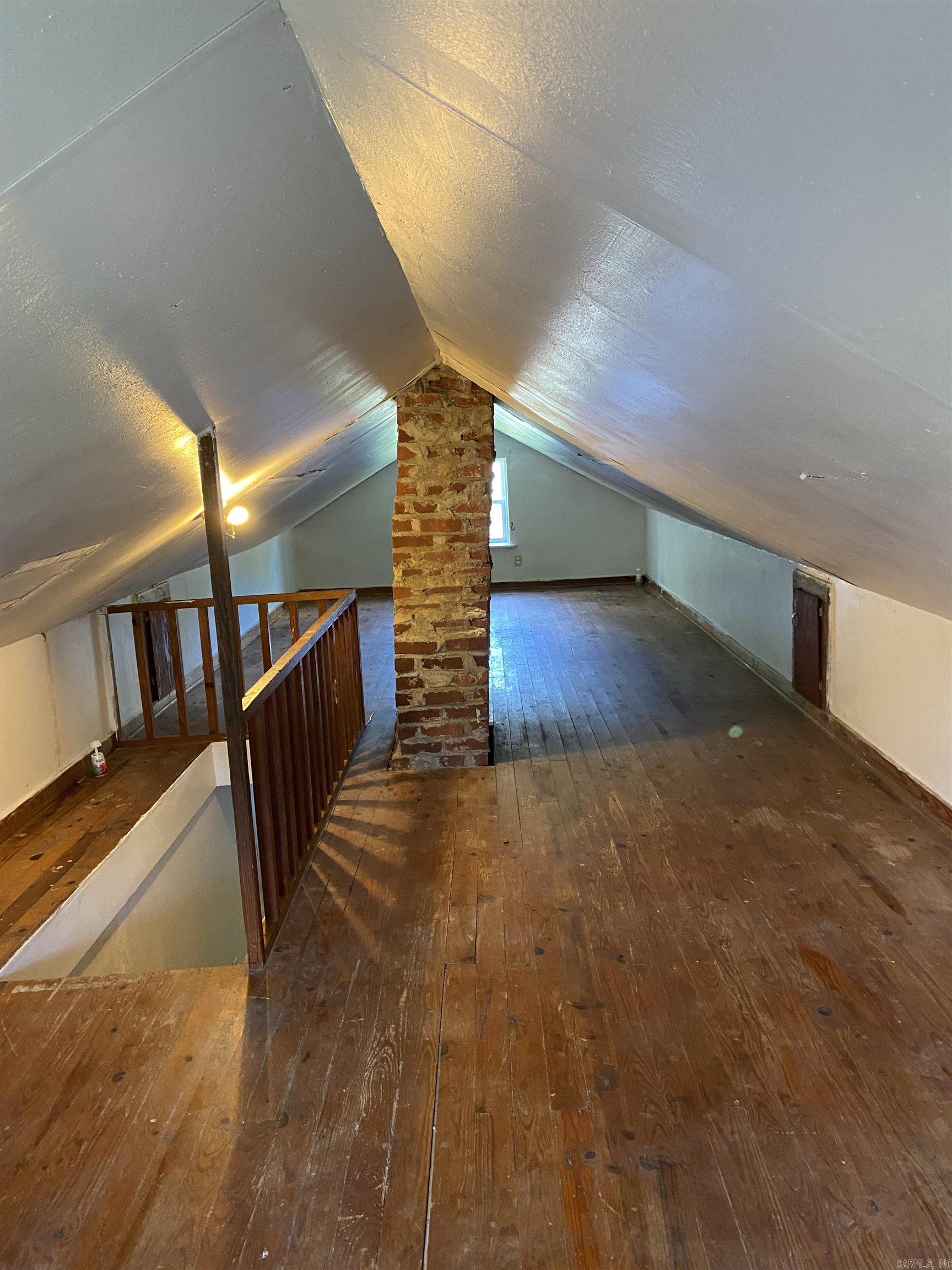 Powers-Thayers - Residential