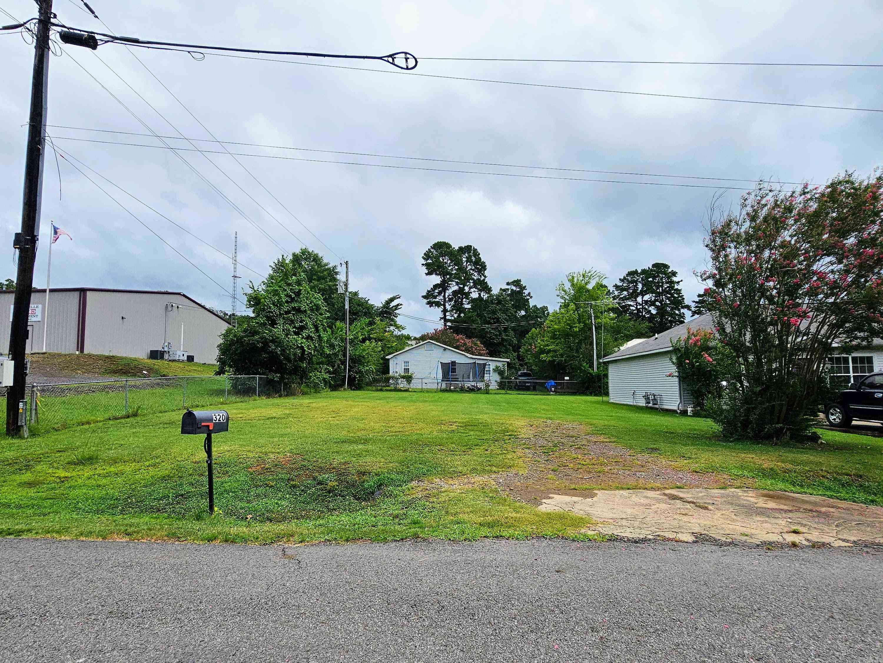 Perryville City Acerage - Land