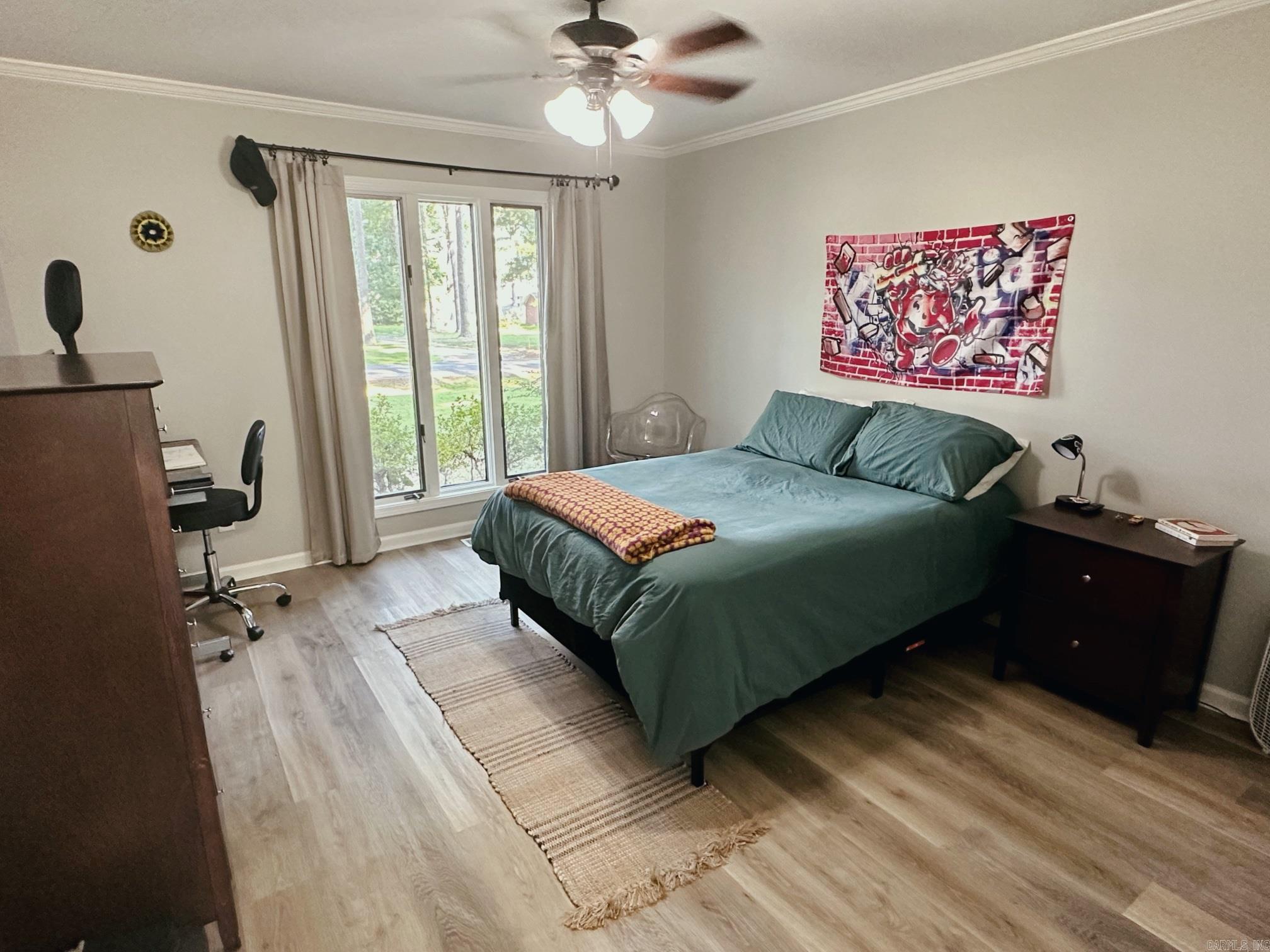 PINEWOOD ESTATES - Residential