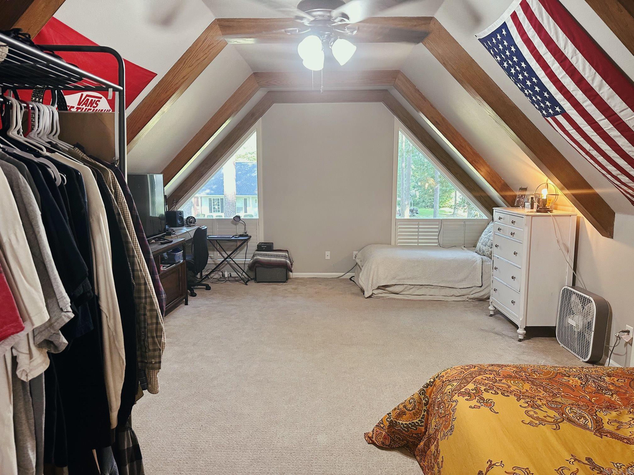 PINEWOOD ESTATES - Residential