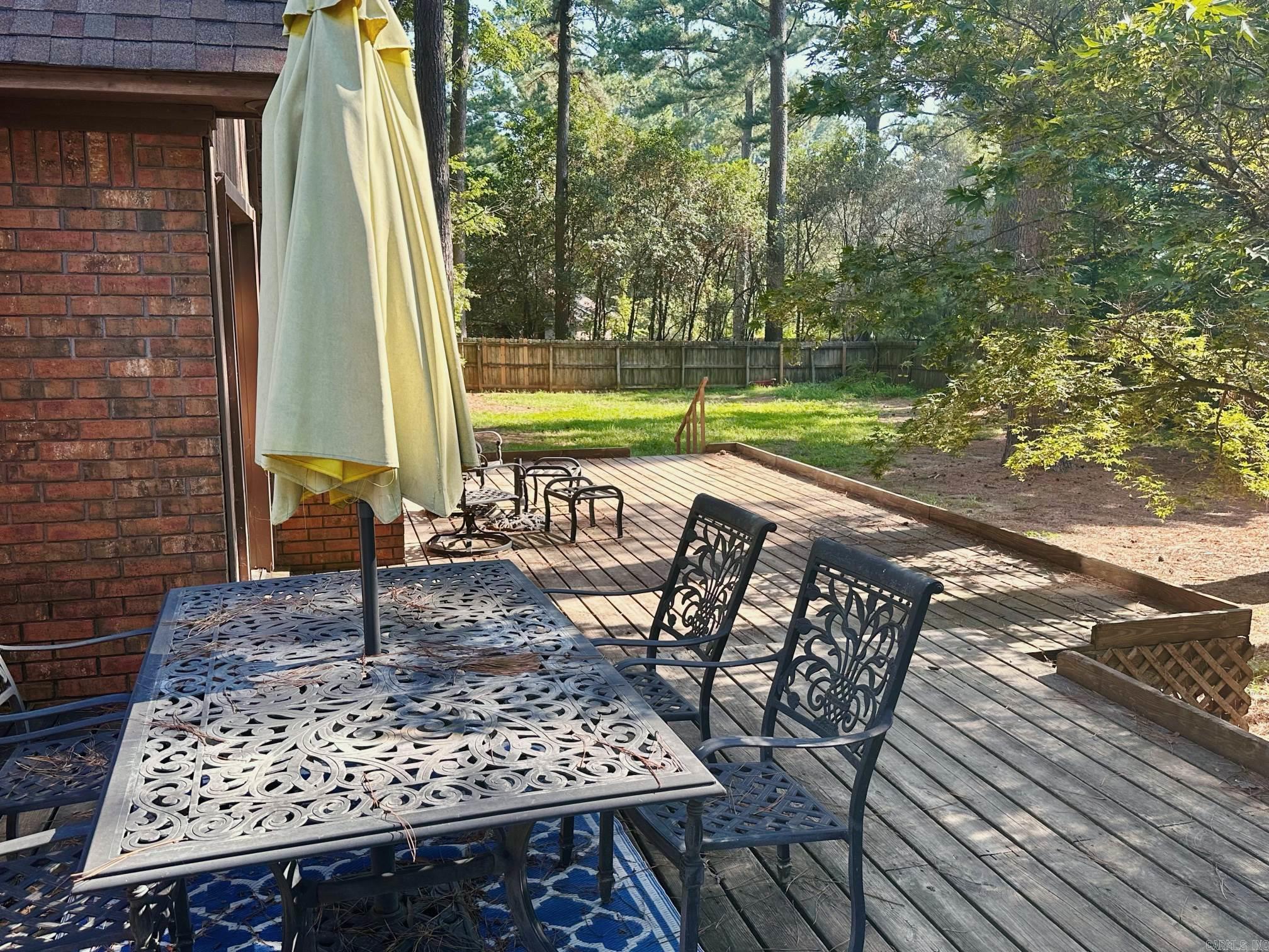 PINEWOOD ESTATES - Residential