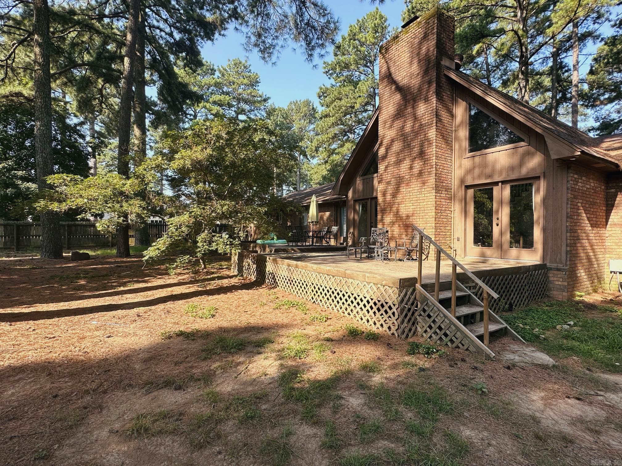 PINEWOOD ESTATES - Residential