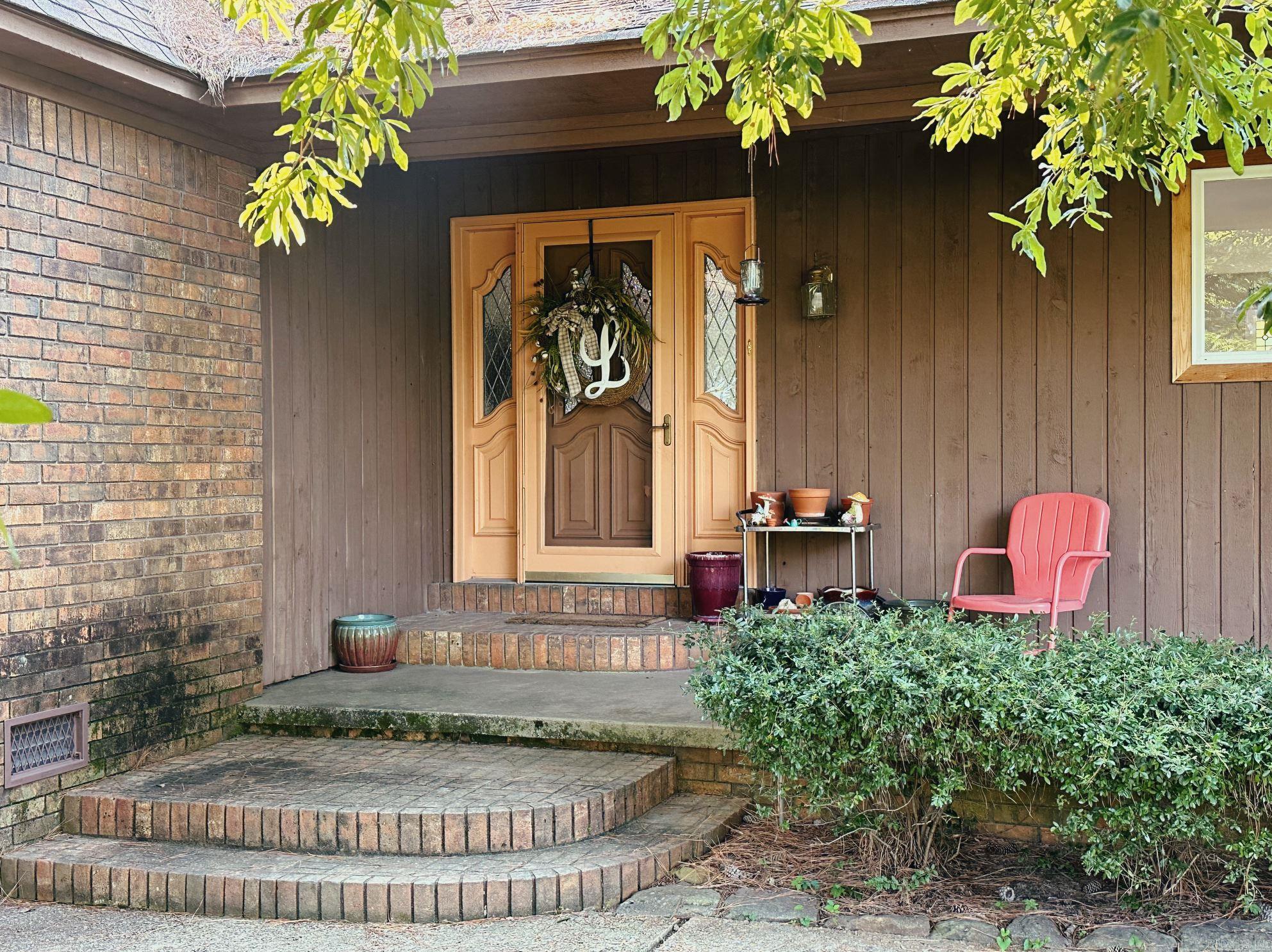 PINEWOOD ESTATES - Residential