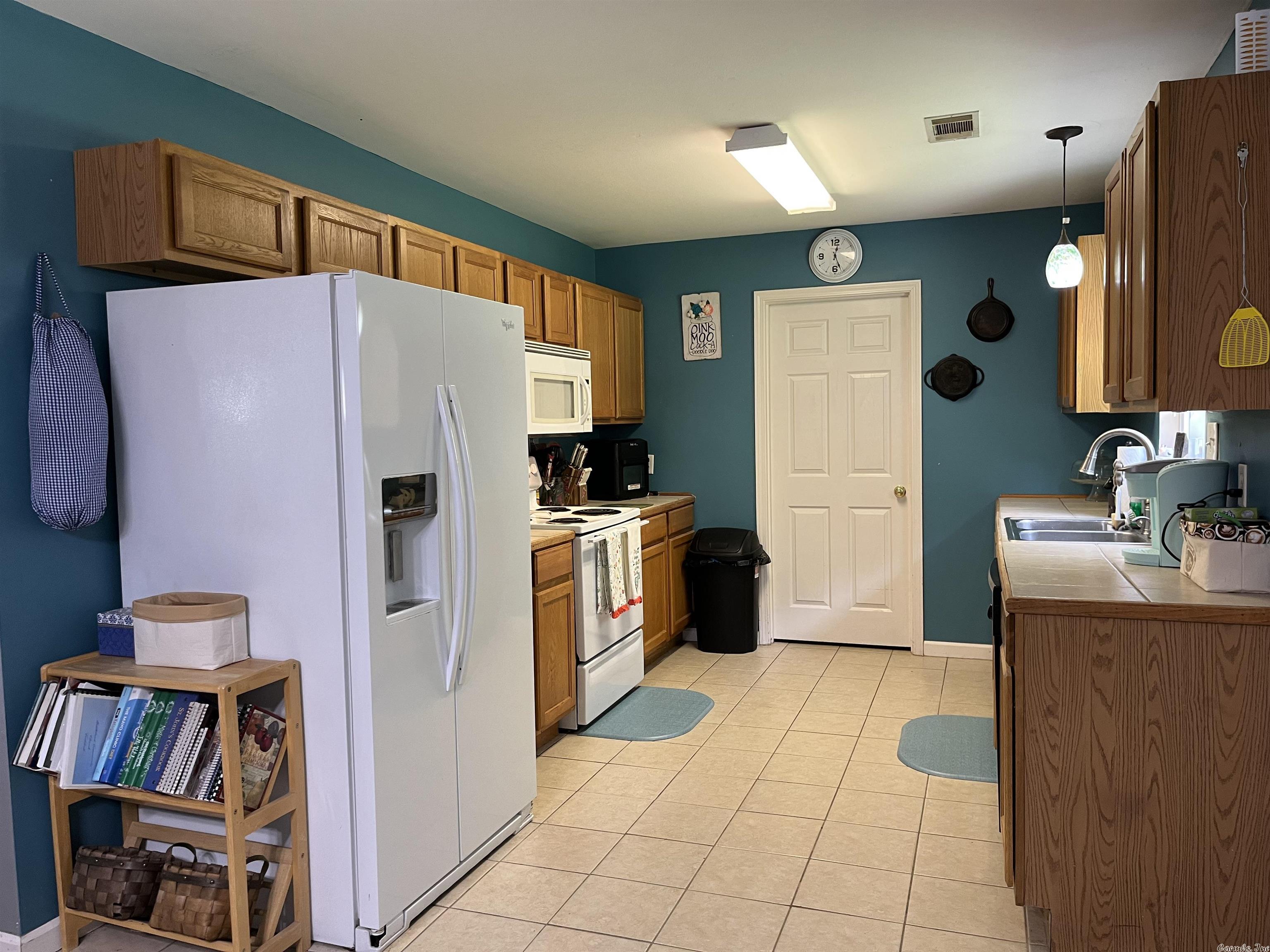 OLD MEADOWS - Residential