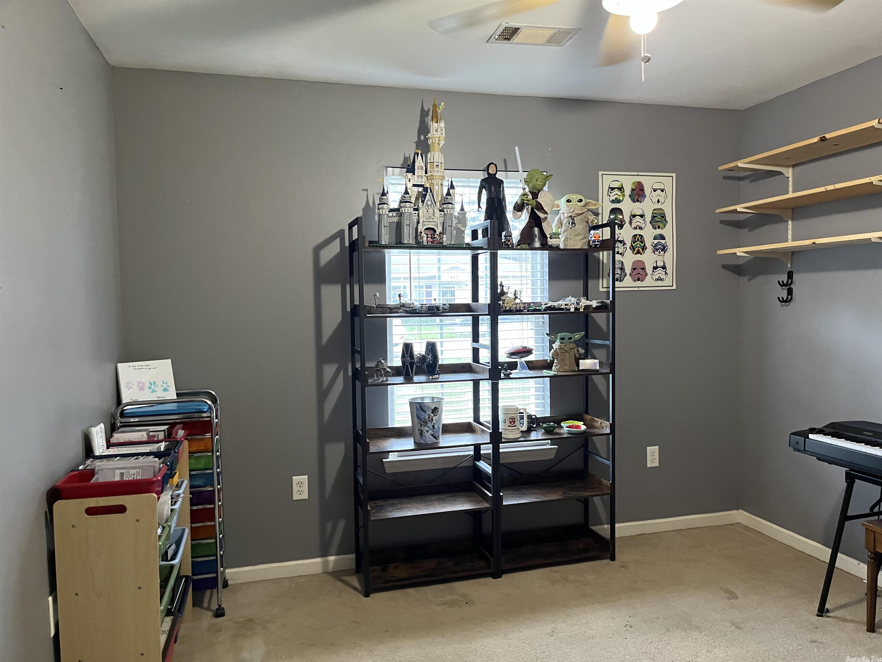 OLD MEADOWS - Residential