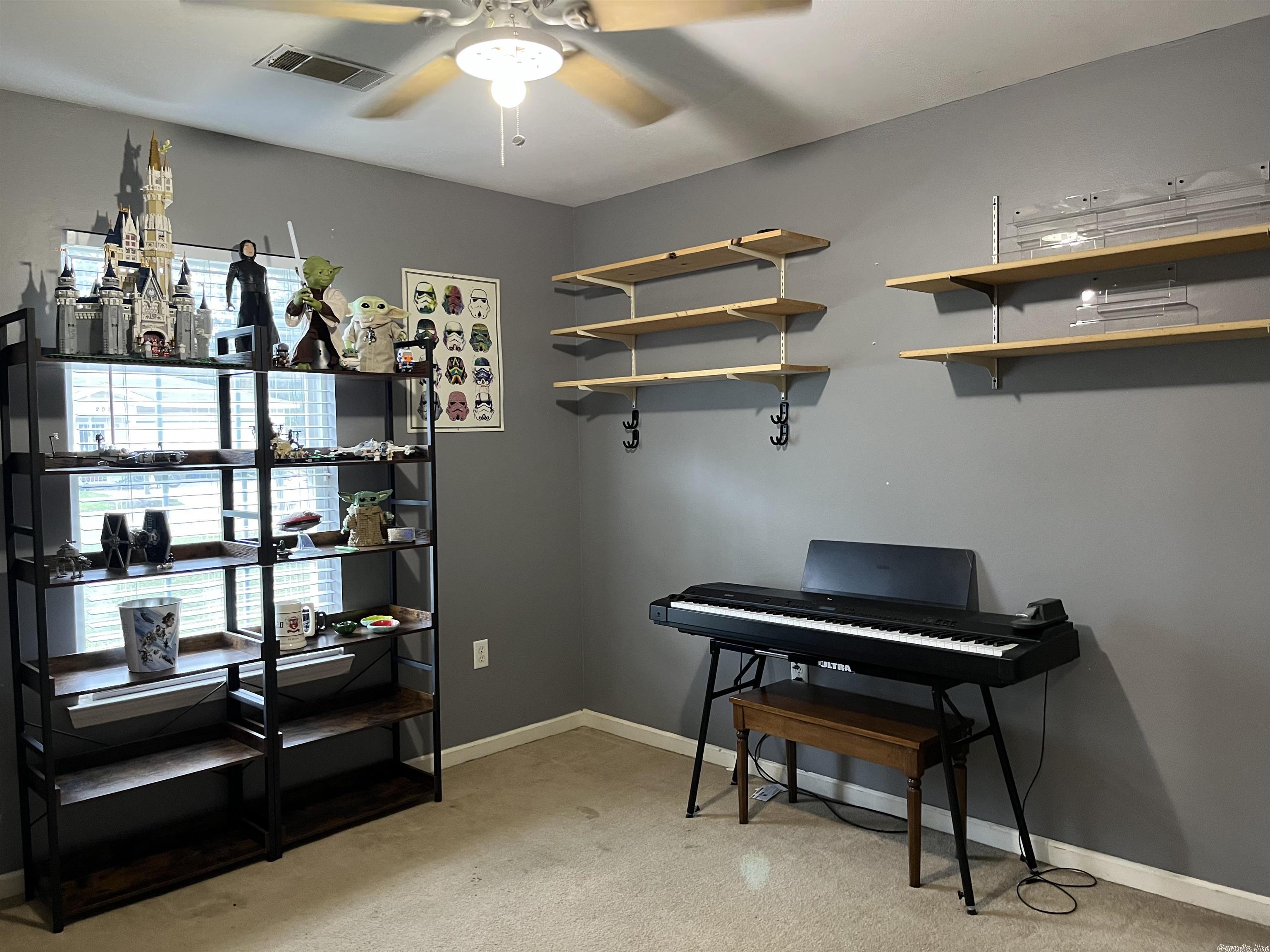 OLD MEADOWS - Residential