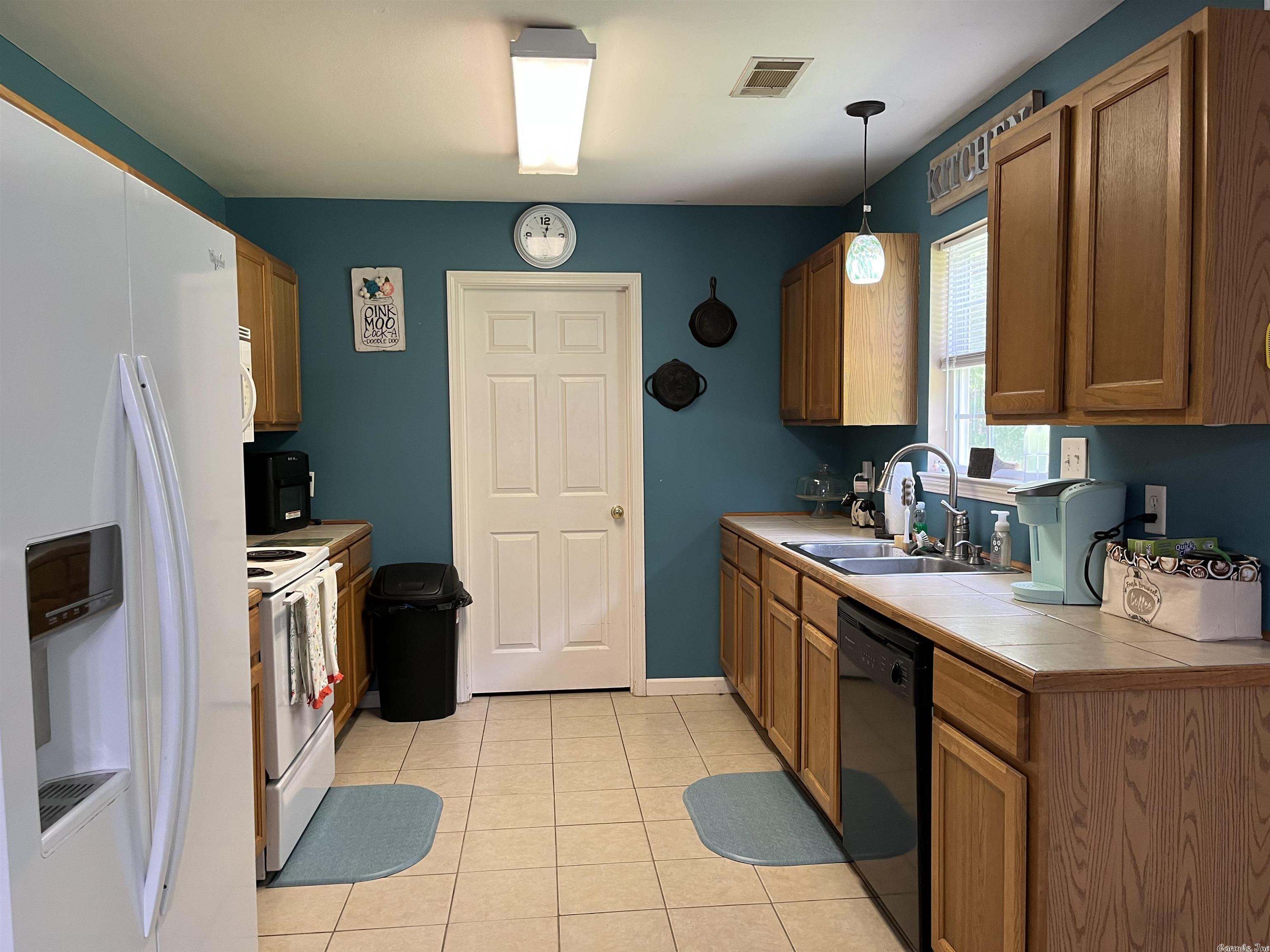 OLD MEADOWS - Residential