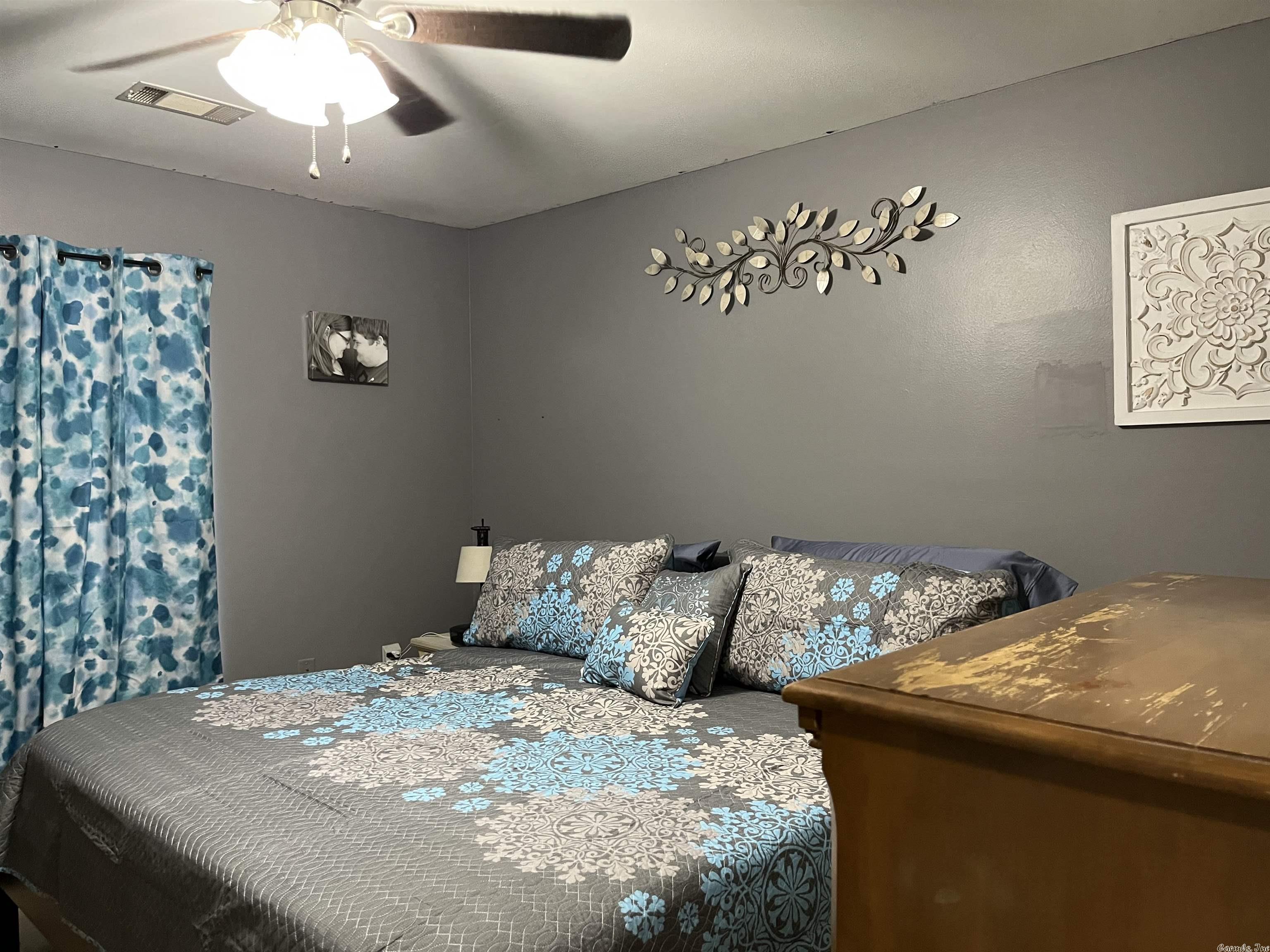 OLD MEADOWS - Residential