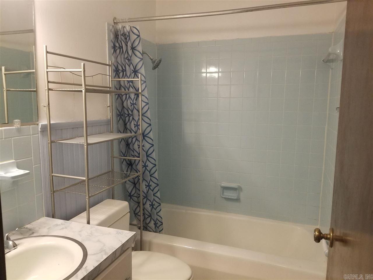 Oak Hurst - Residential Lease