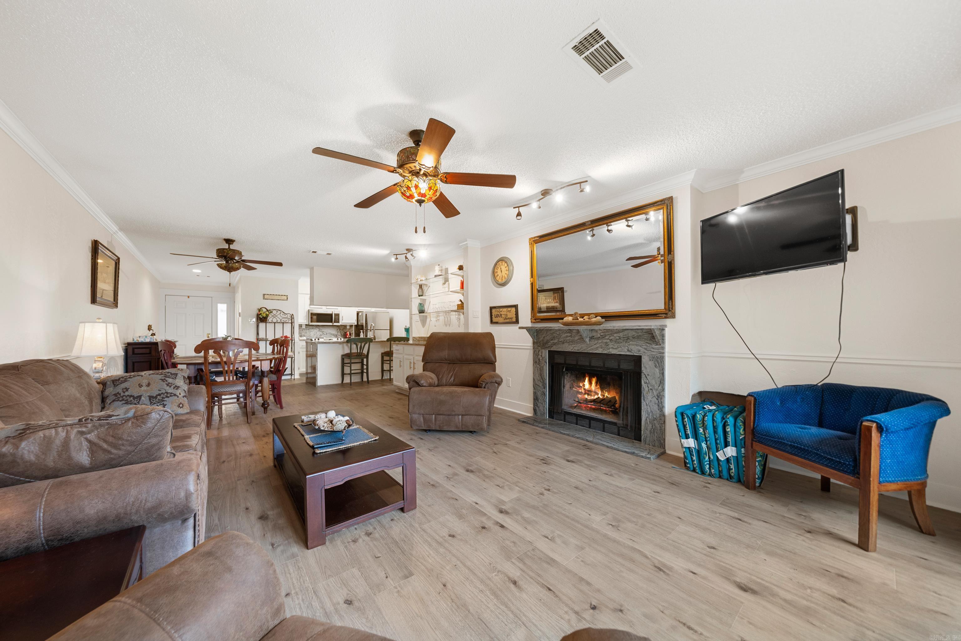 EMERALD ISLE HPR - Residential