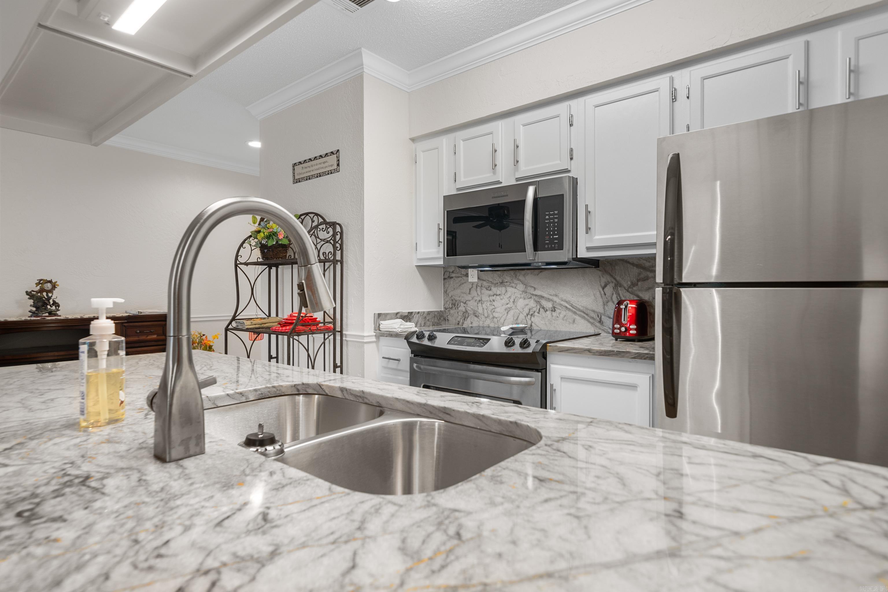 EMERALD ISLE HPR - Residential