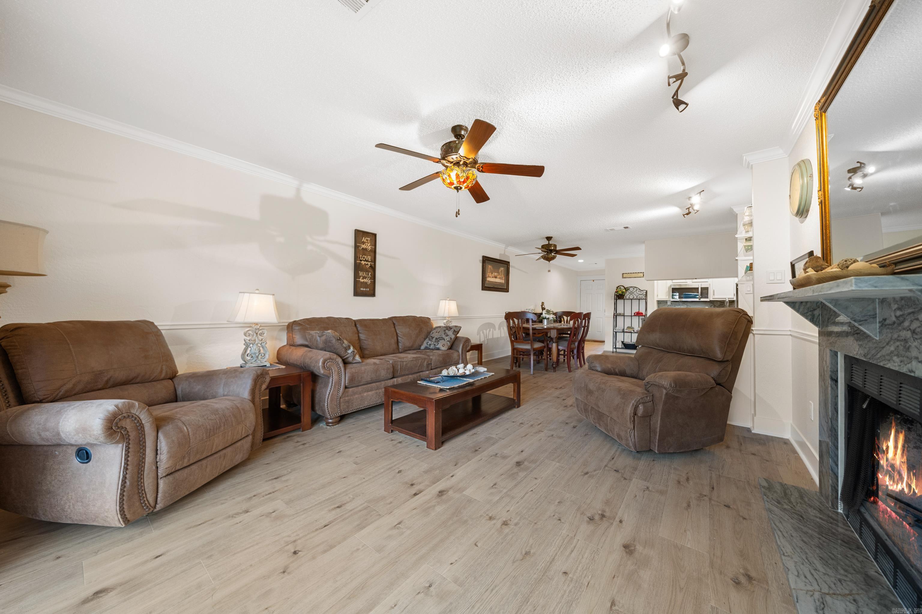 EMERALD ISLE HPR - Residential