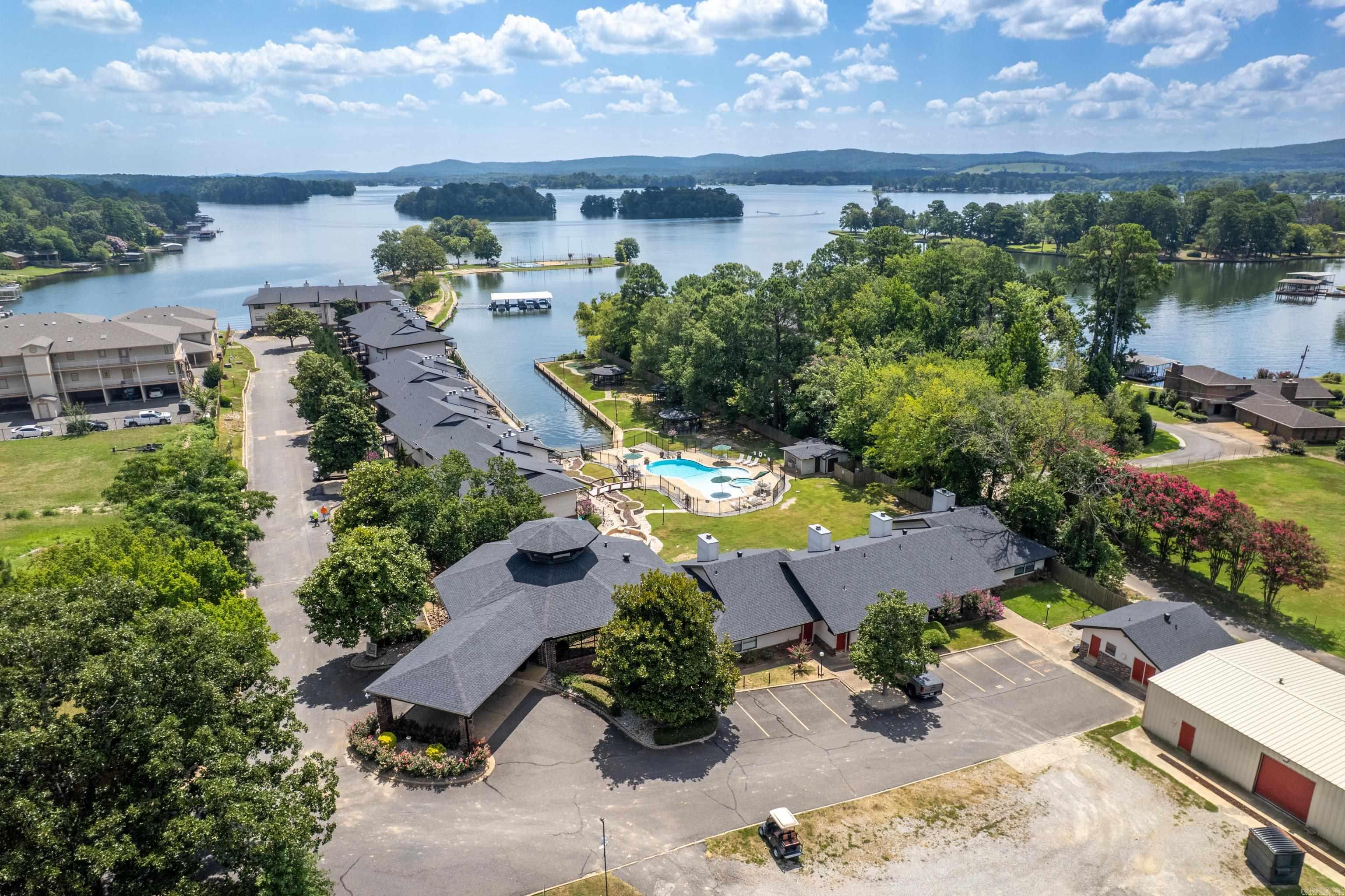 EMERALD ISLE HPR - Residential