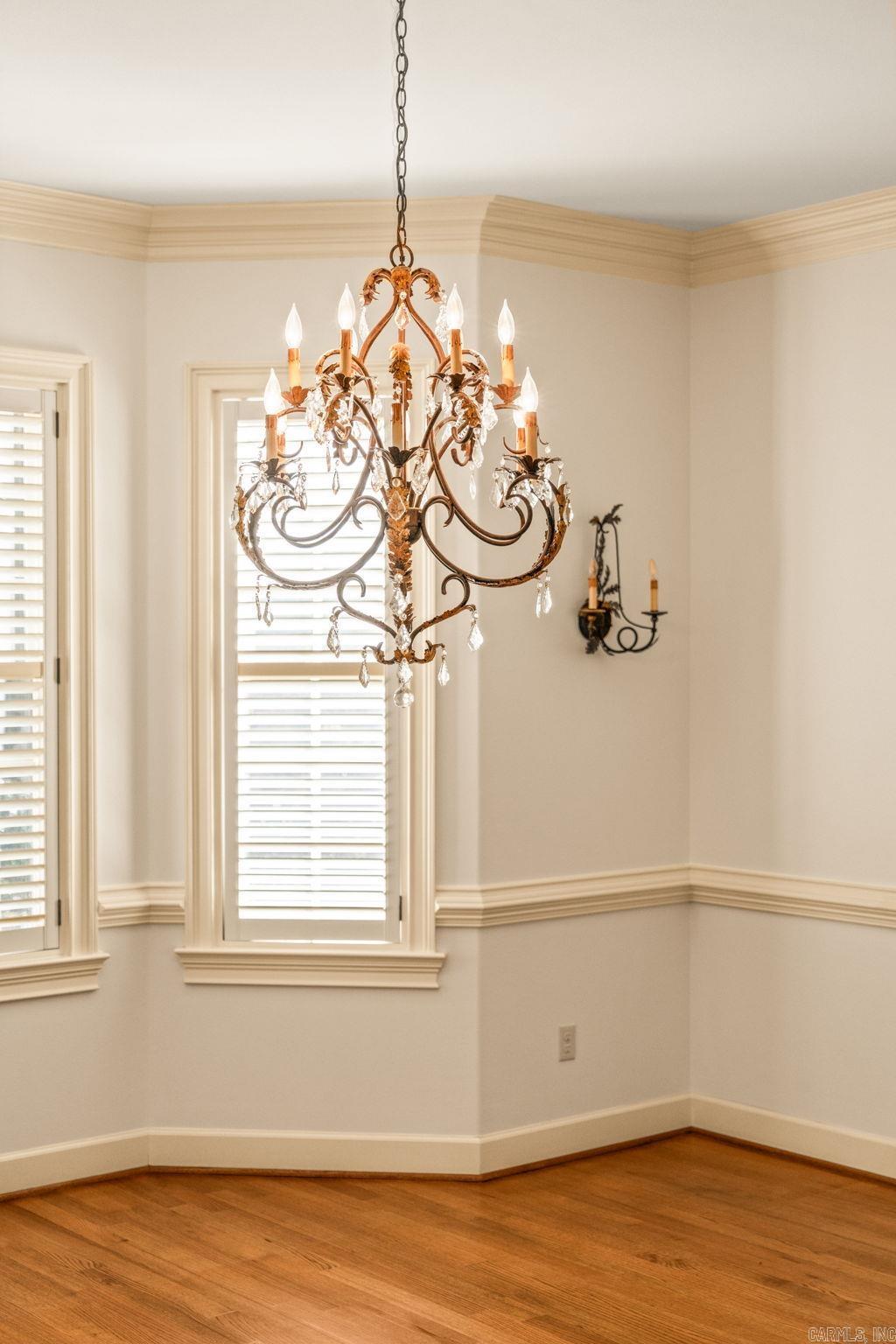 NEWTONS - Residential