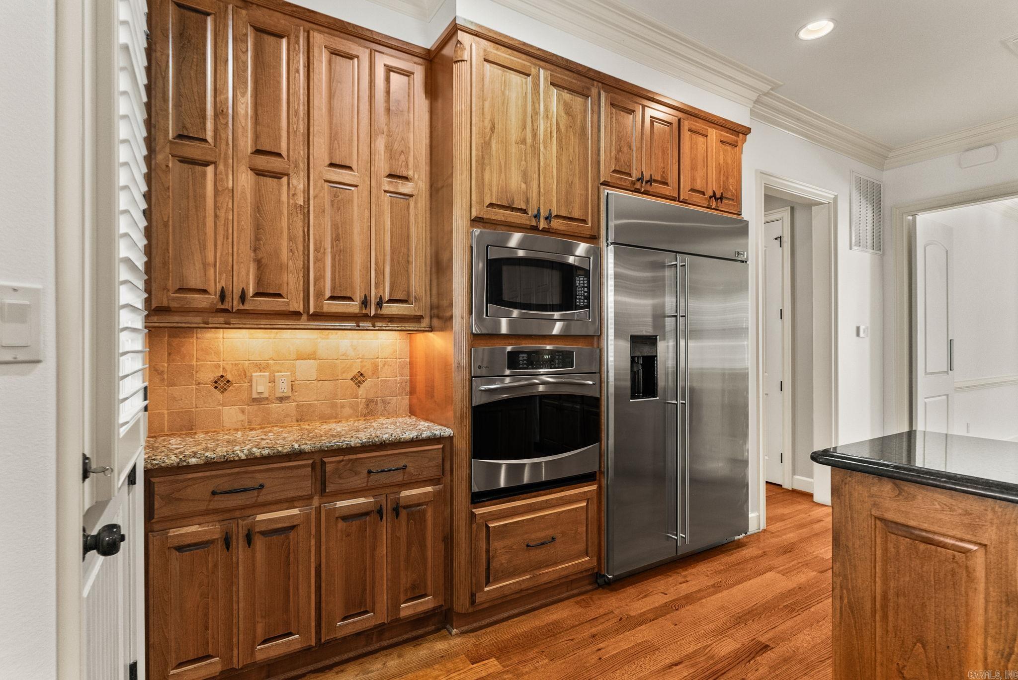 NEWTONS - Residential