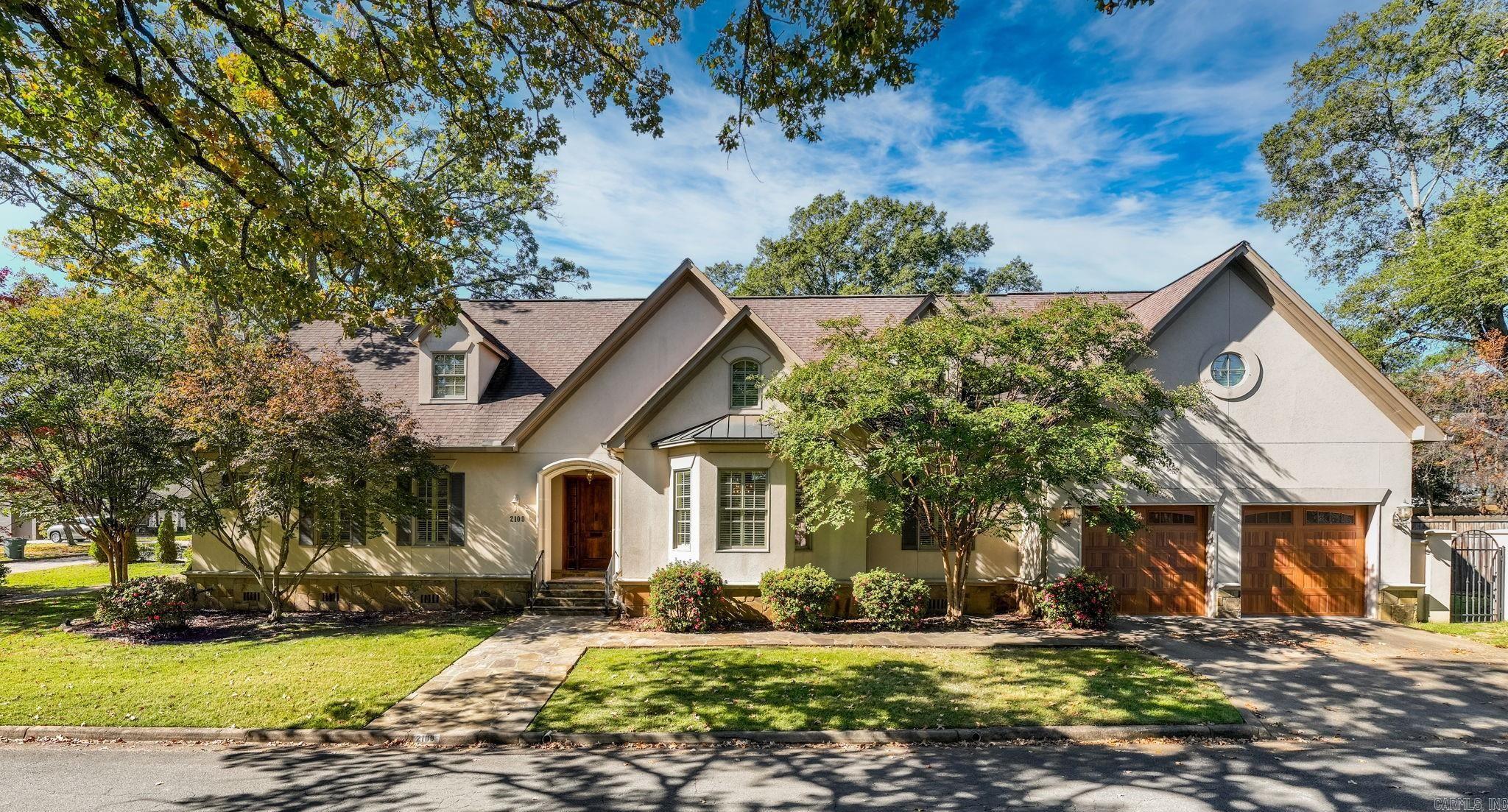 NEWTONS - Residential