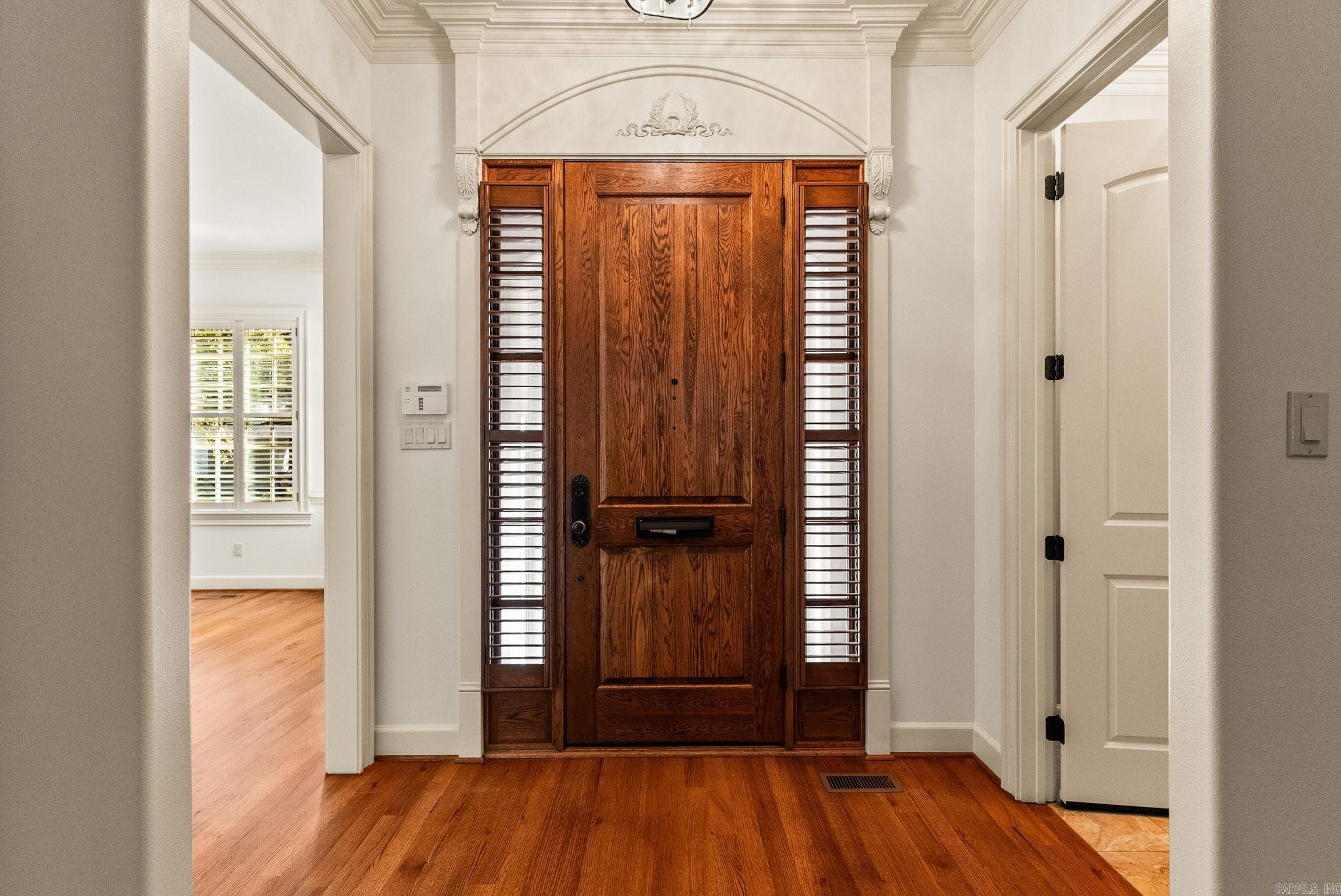 NEWTONS - Residential