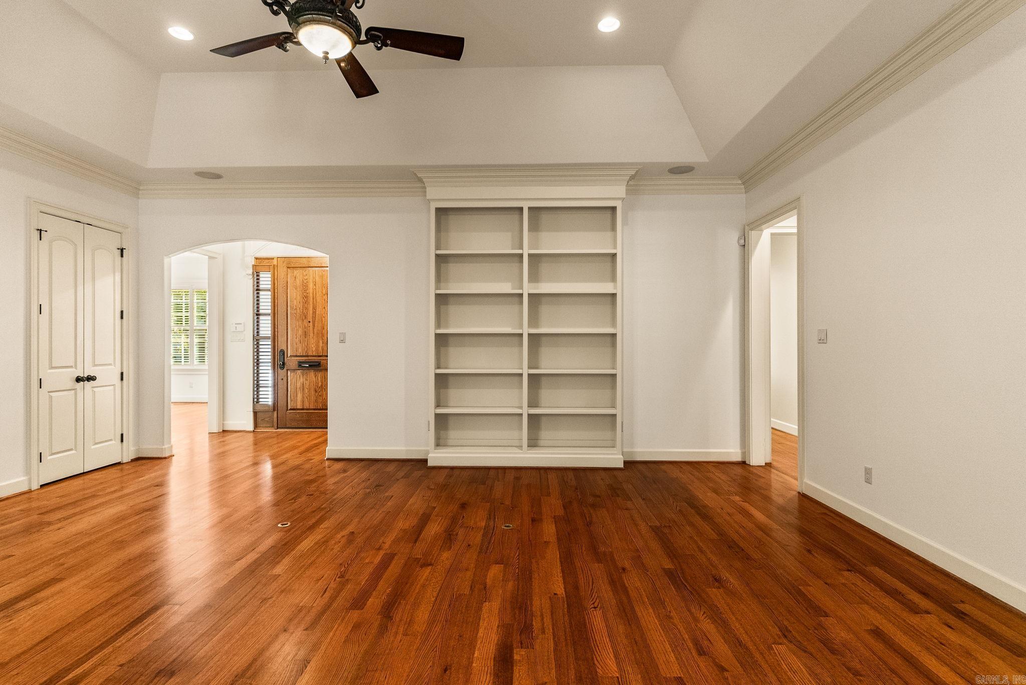 NEWTONS - Residential