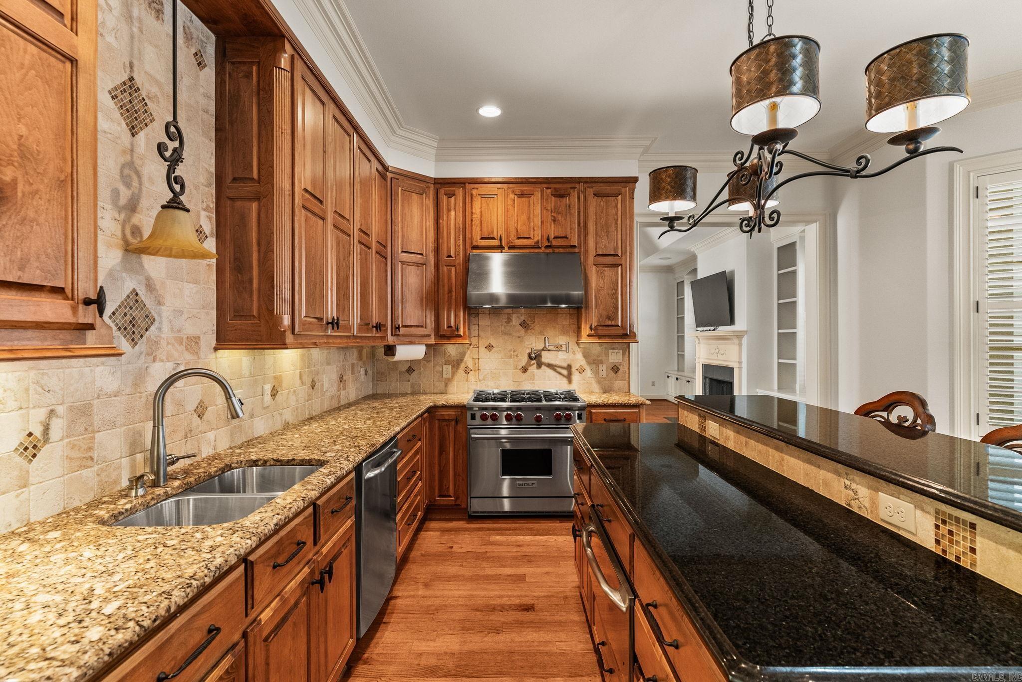 NEWTONS - Residential