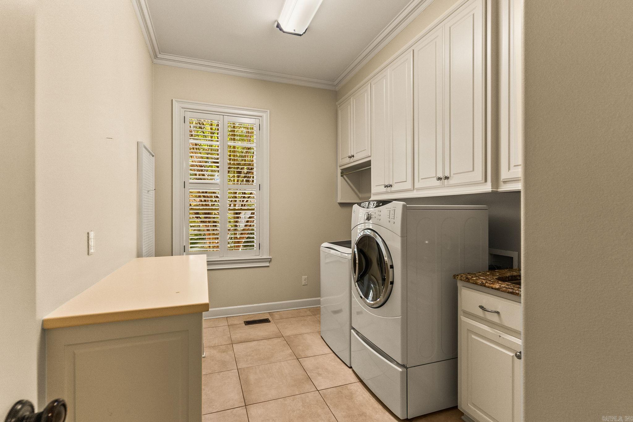 NEWTONS - Residential